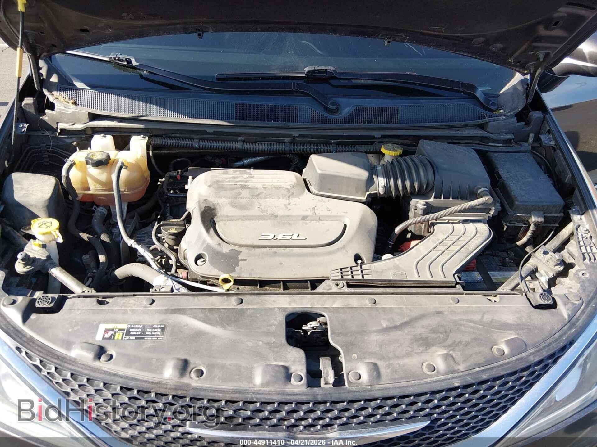 2017 CHRYSLER PACIFICA - VIN: 2C4RC1BG9HR675751 - Фото 10
