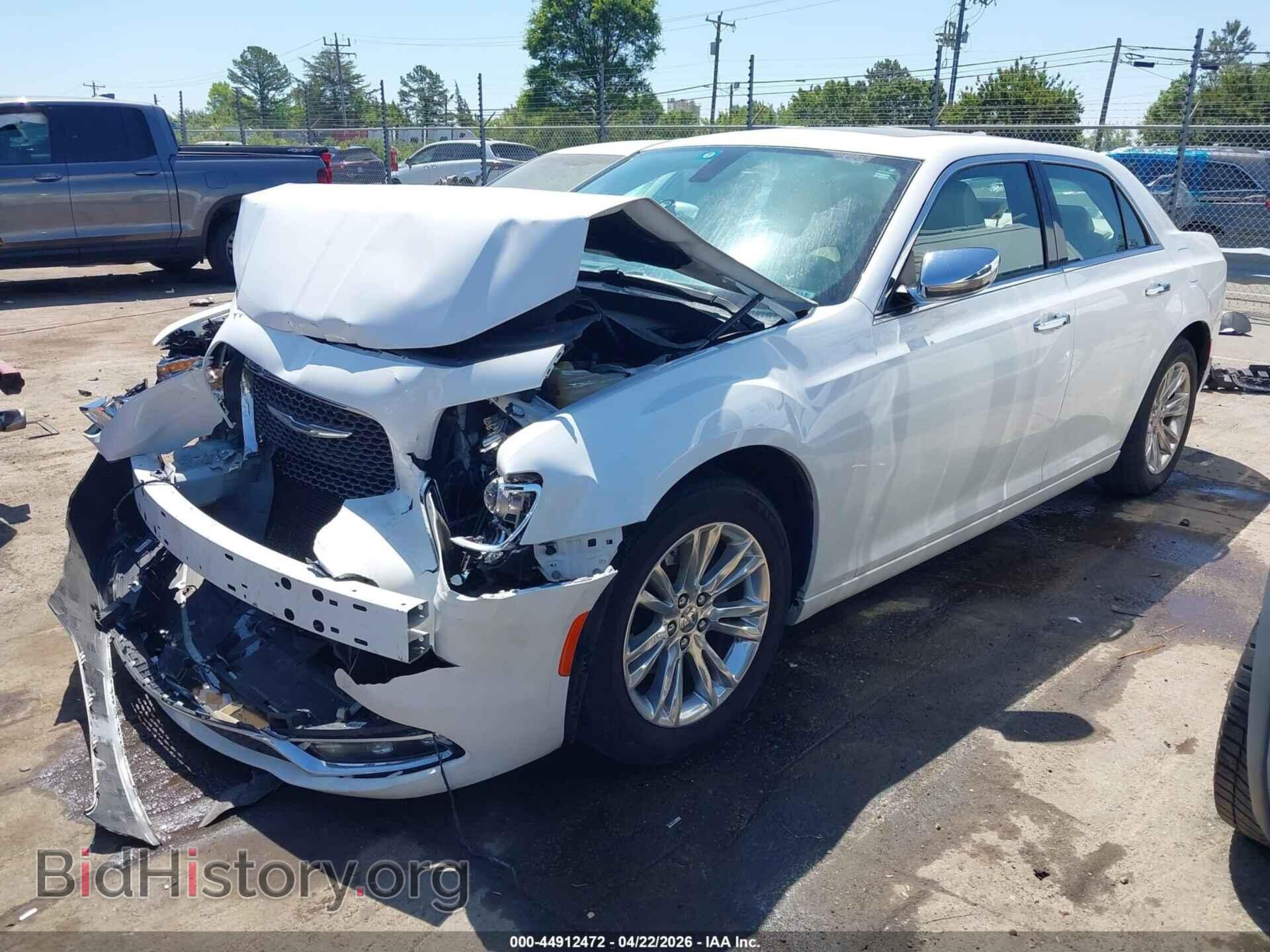 2016 CHRYSLER 300C - VIN: 2C3CCAEG8GH324453 - Photo 2