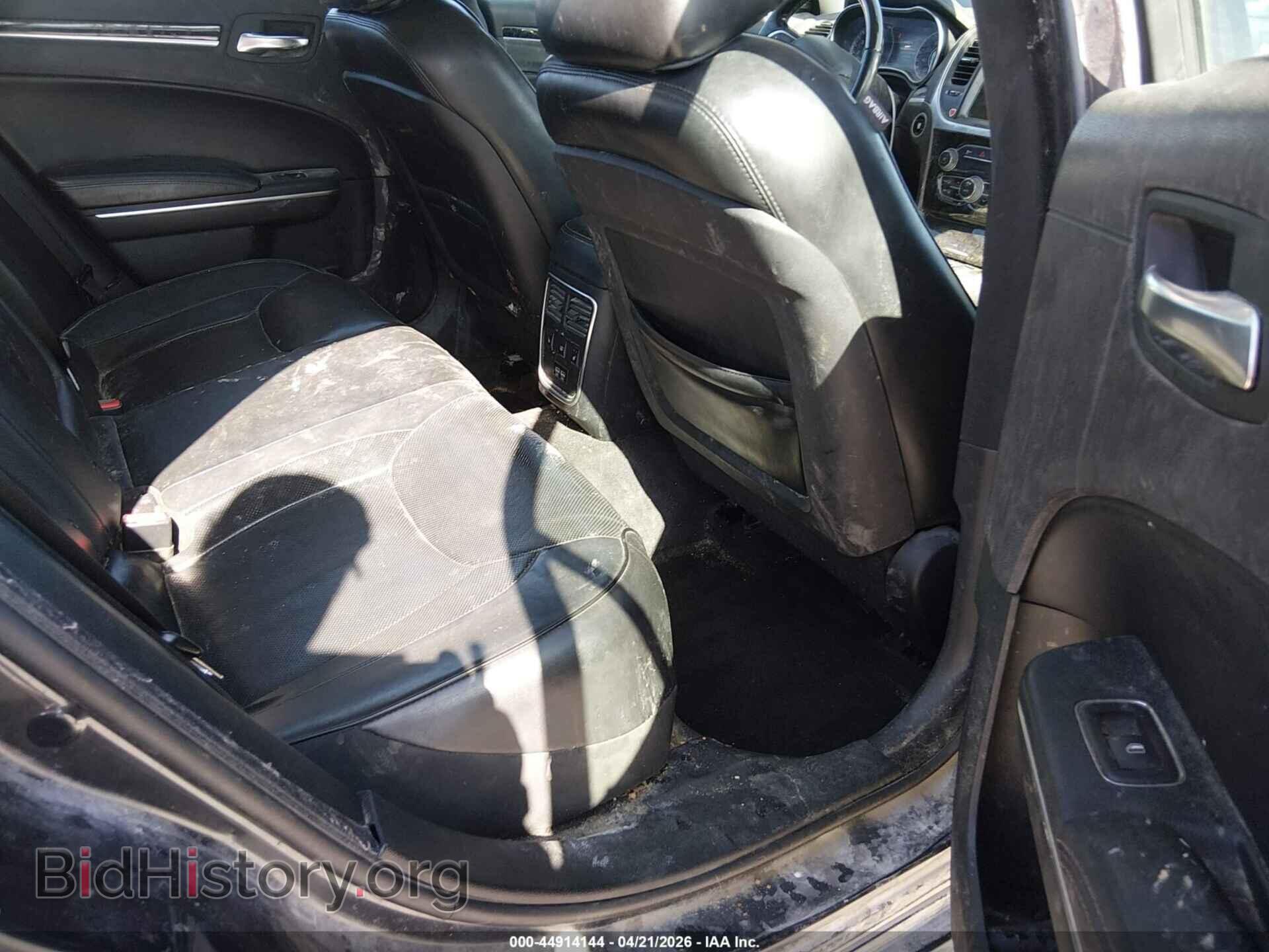 2016 CHRYSLER 300C - VIN: 2C3CCAEG9GH216570 - Фото 8