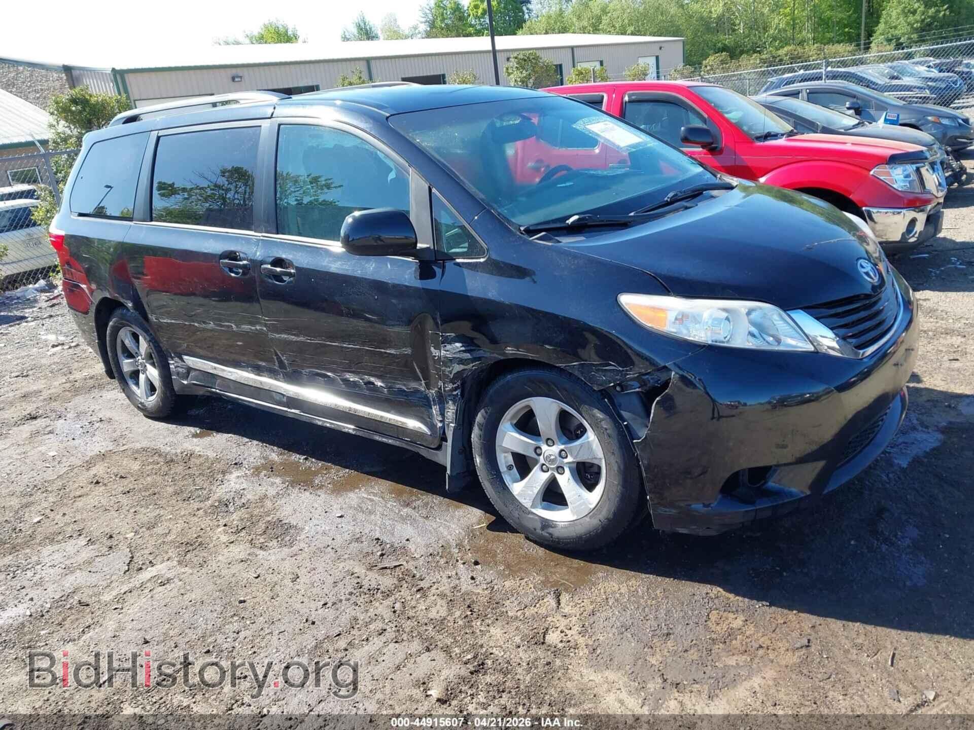 Фотография 5TDKZ3DC2HS793993 - TOYOTA SIENNA 2017