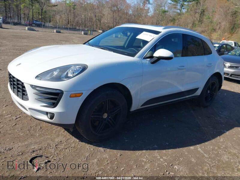 2016 Porsche MACAN (VIN WP1AB2A56GLB49539) — photo 2 of 16