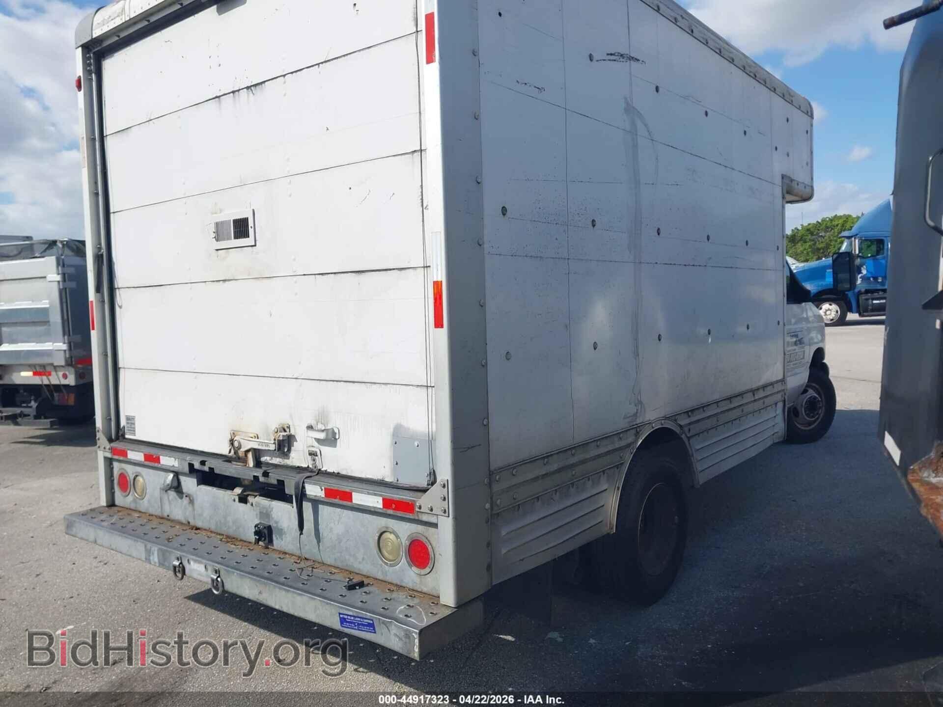 2007 FORD E-450 CUTAWAY - VIN: 1FDXE45S37DA09520 - Фото 4