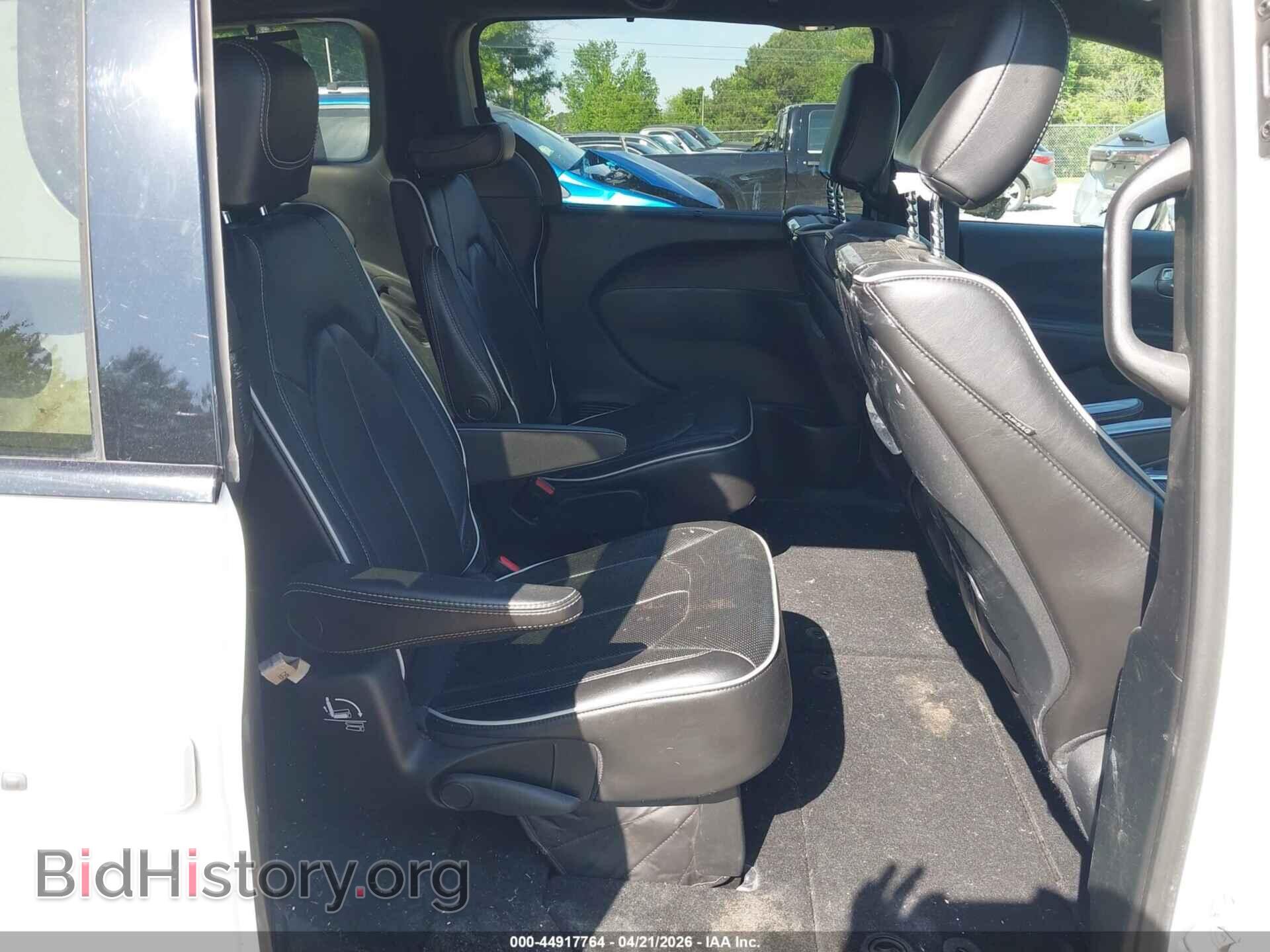 2018 CHRYSLER PACIFICA - VIN: 2C4RC1GG7JR358291 - Фото 8