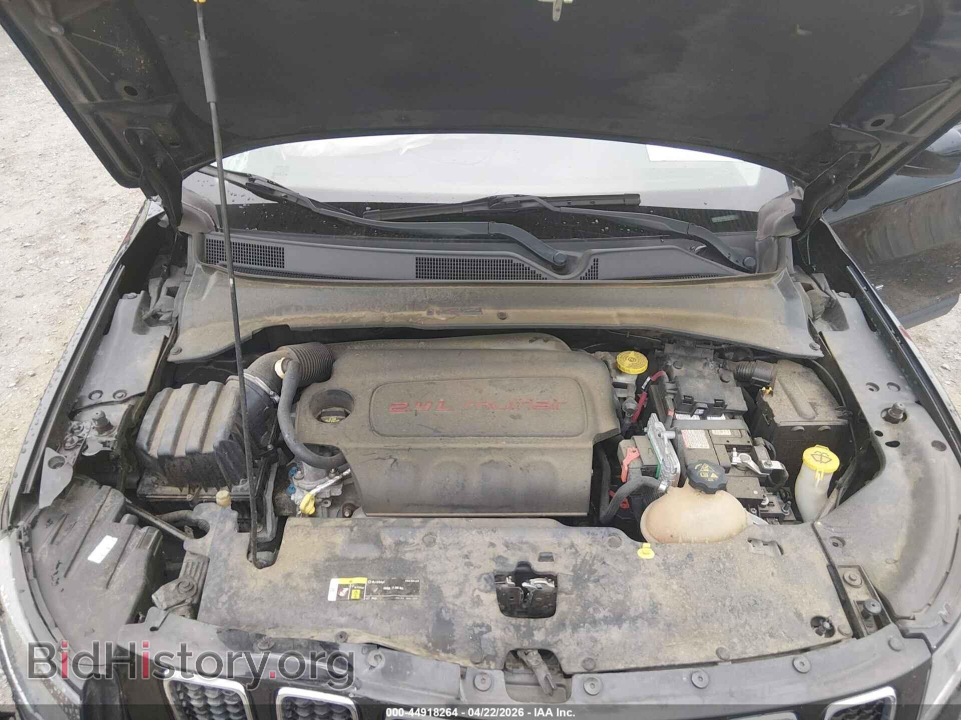 2018 JEEP COMPASS - VIN: 3C4NJCBB2JT186695 - Фото 10