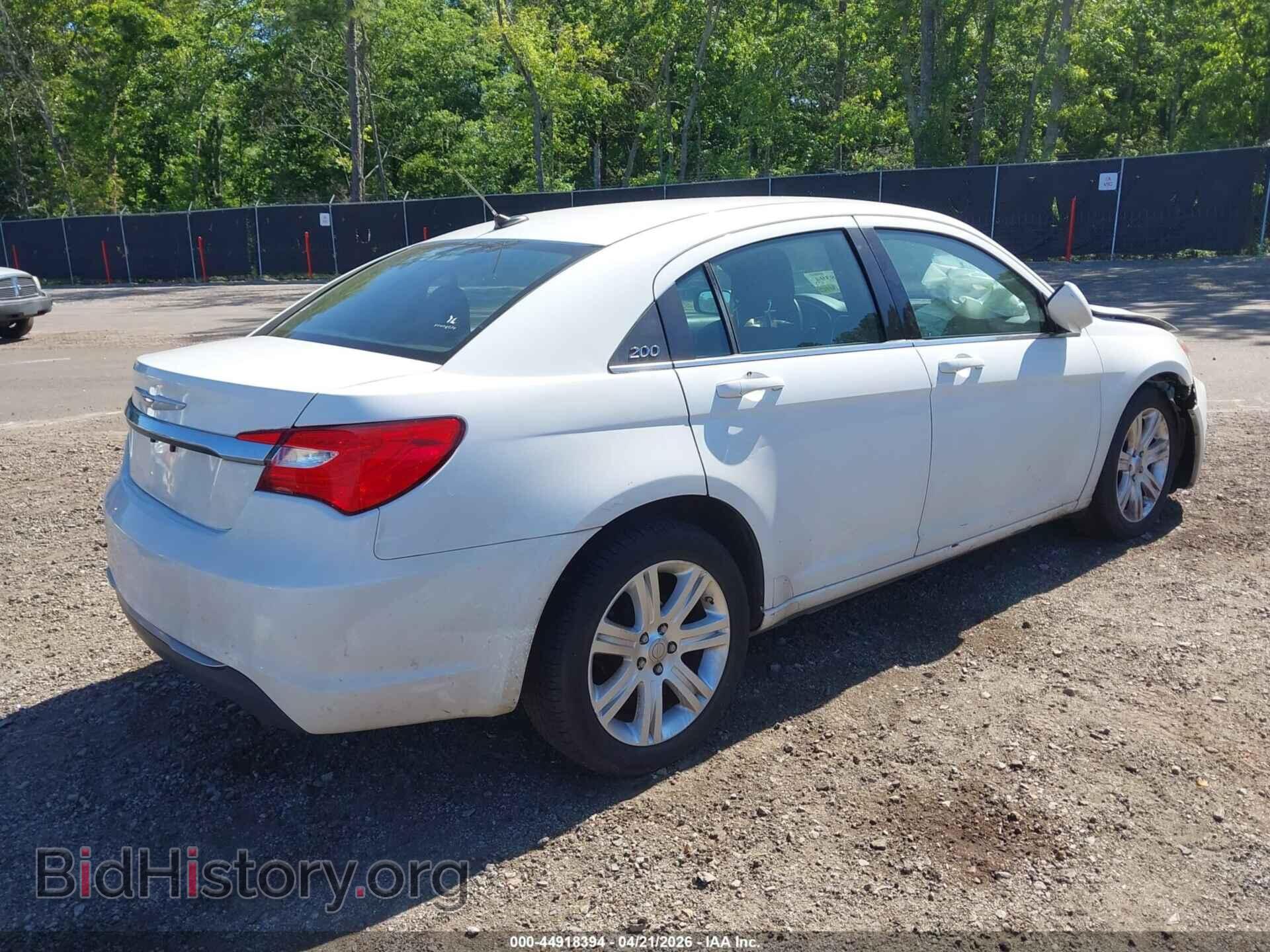 2013 CHRYSLER 200 - VIN: 1C3CCBAB0DN761785 - Фото 4