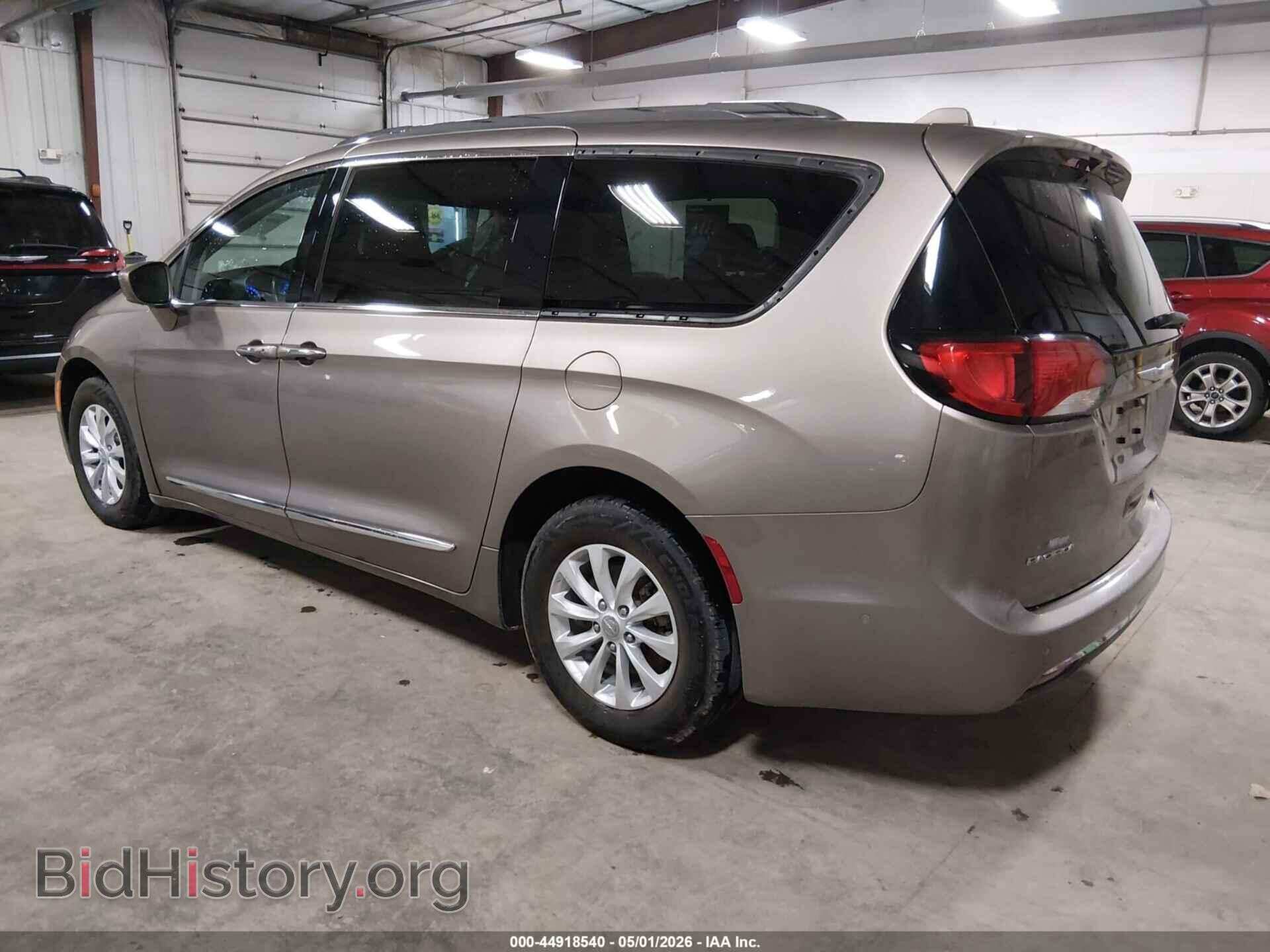 2017 CHRYSLER PACIFICA - VIN: 2C4RC1EG6HR591768 - Фото 3