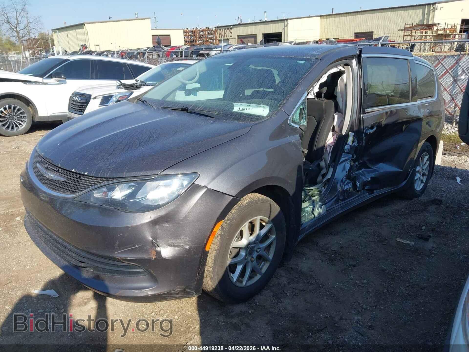 2017 CHRYSLER PACIFICA - VIN: 2C4RC1CG3HR608660 - Photo 2