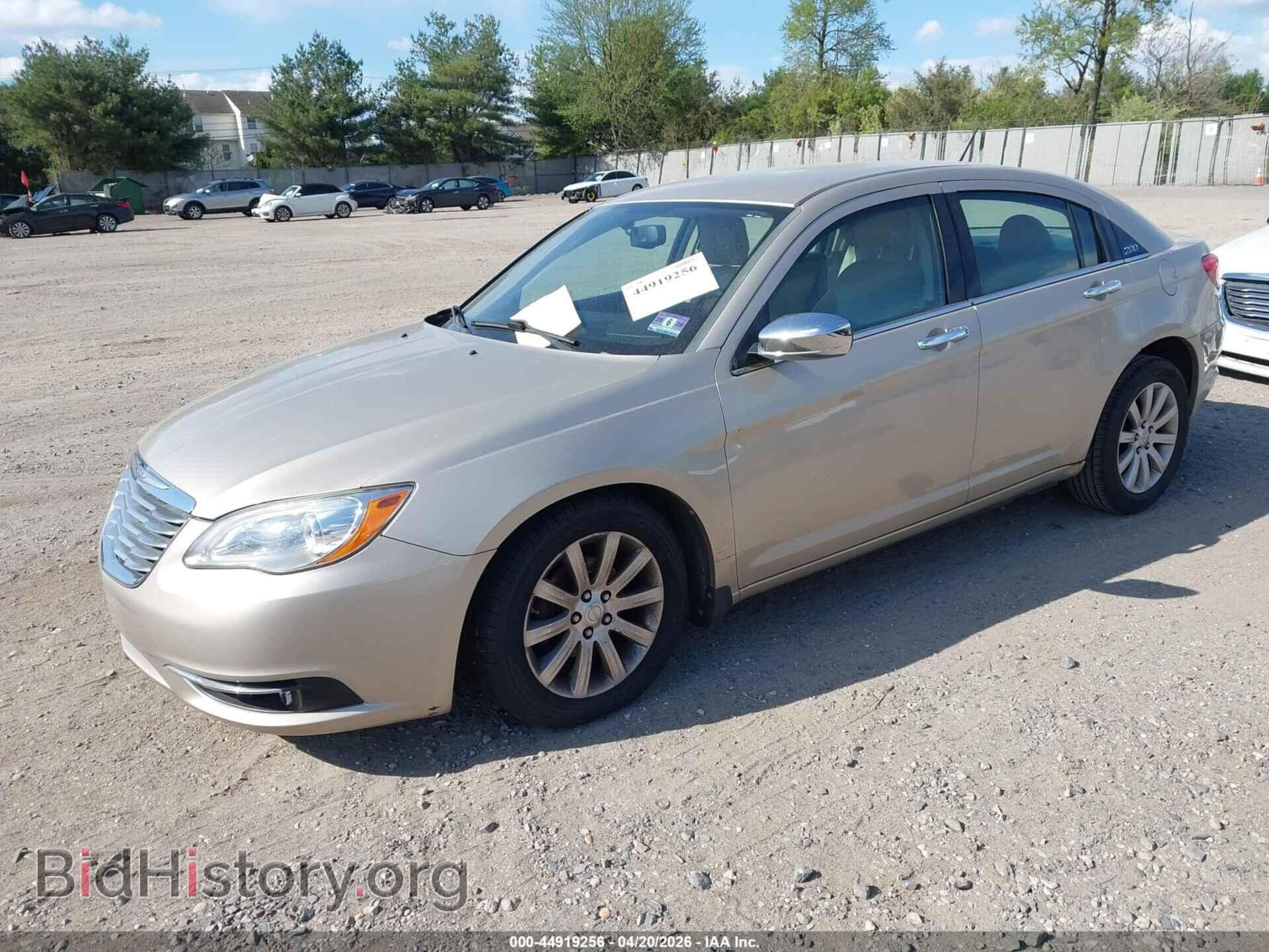 2013 CHRYSLER 200 - VIN: 1C3CCBCG4DN571464 - Photo 2