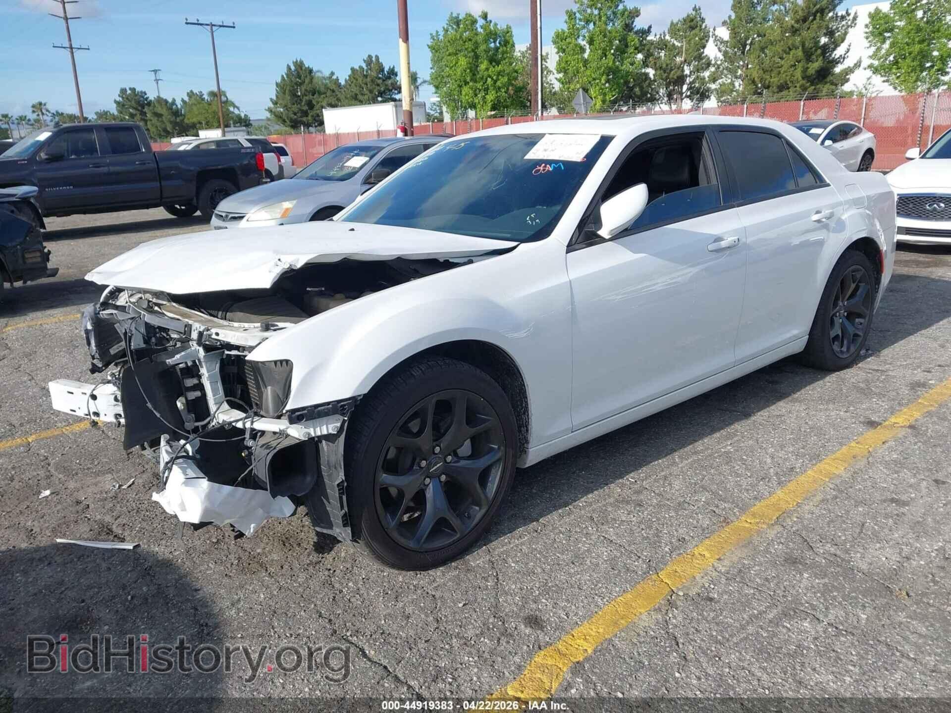 2023 CHRYSLER 300 - VIN: 2C3CCABG8PH561030 - Фото 2