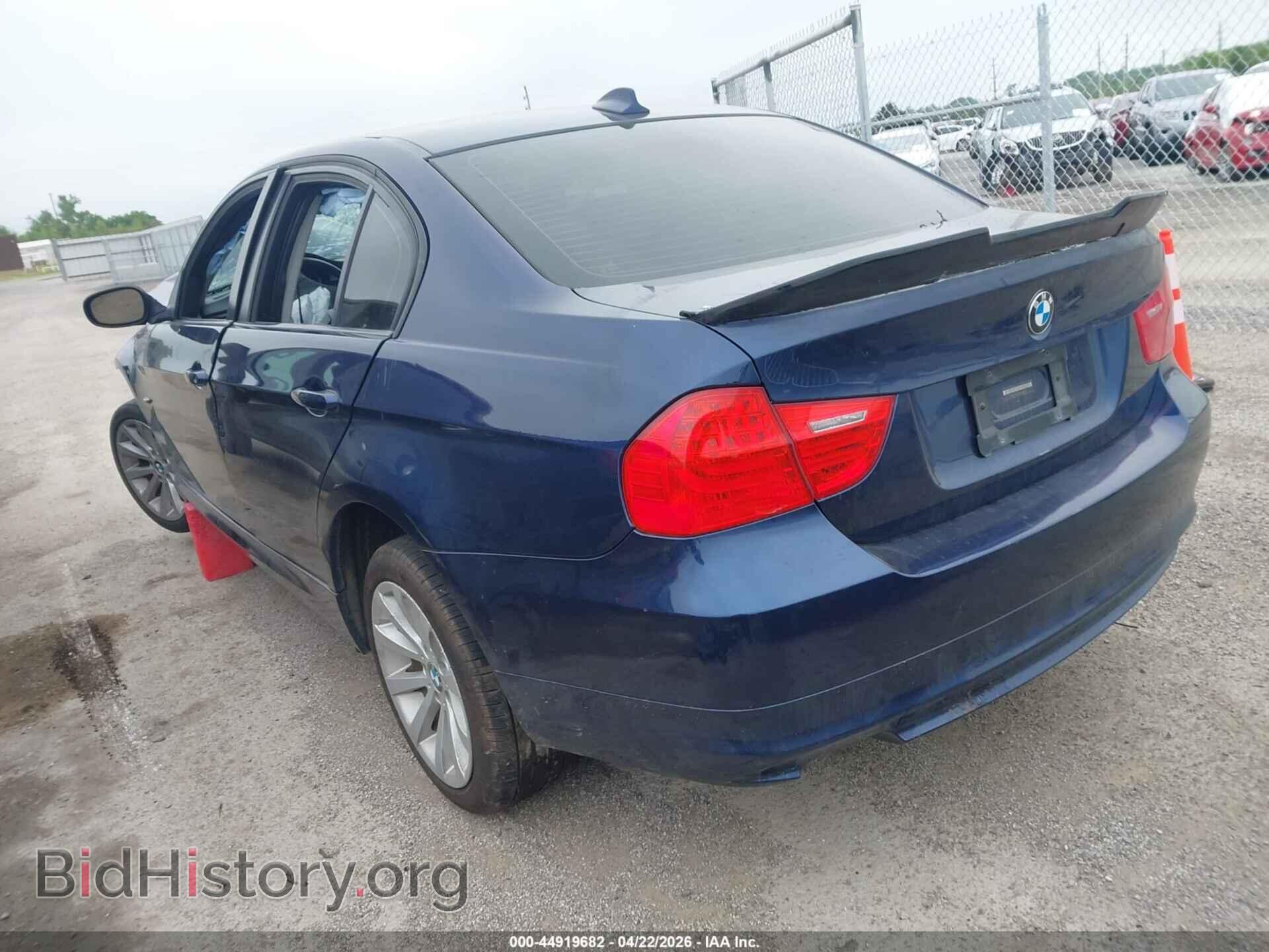 2011 BMW 328I - VIN: WBAPH5C55BA444593 - Фото 3