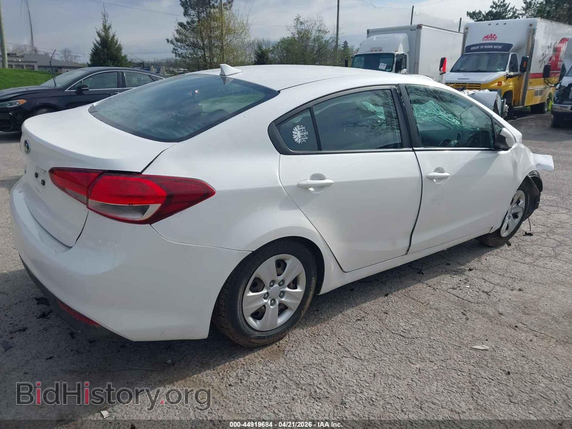 2017 KIA FORTE - VIN: 3KPFL4A7XHE091009 - Фото 4