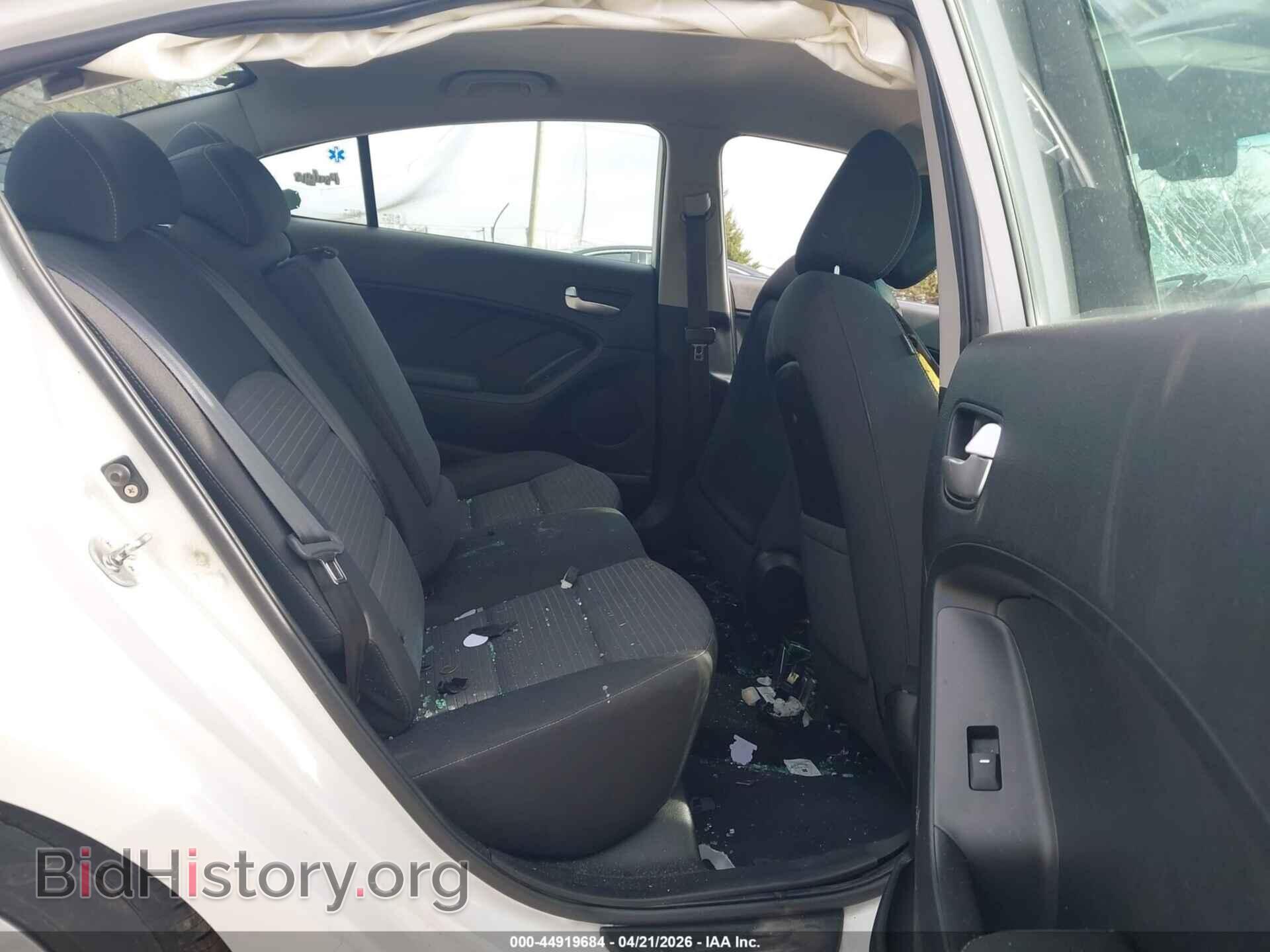 2017 KIA FORTE - VIN: 3KPFL4A7XHE091009 - Фото 8