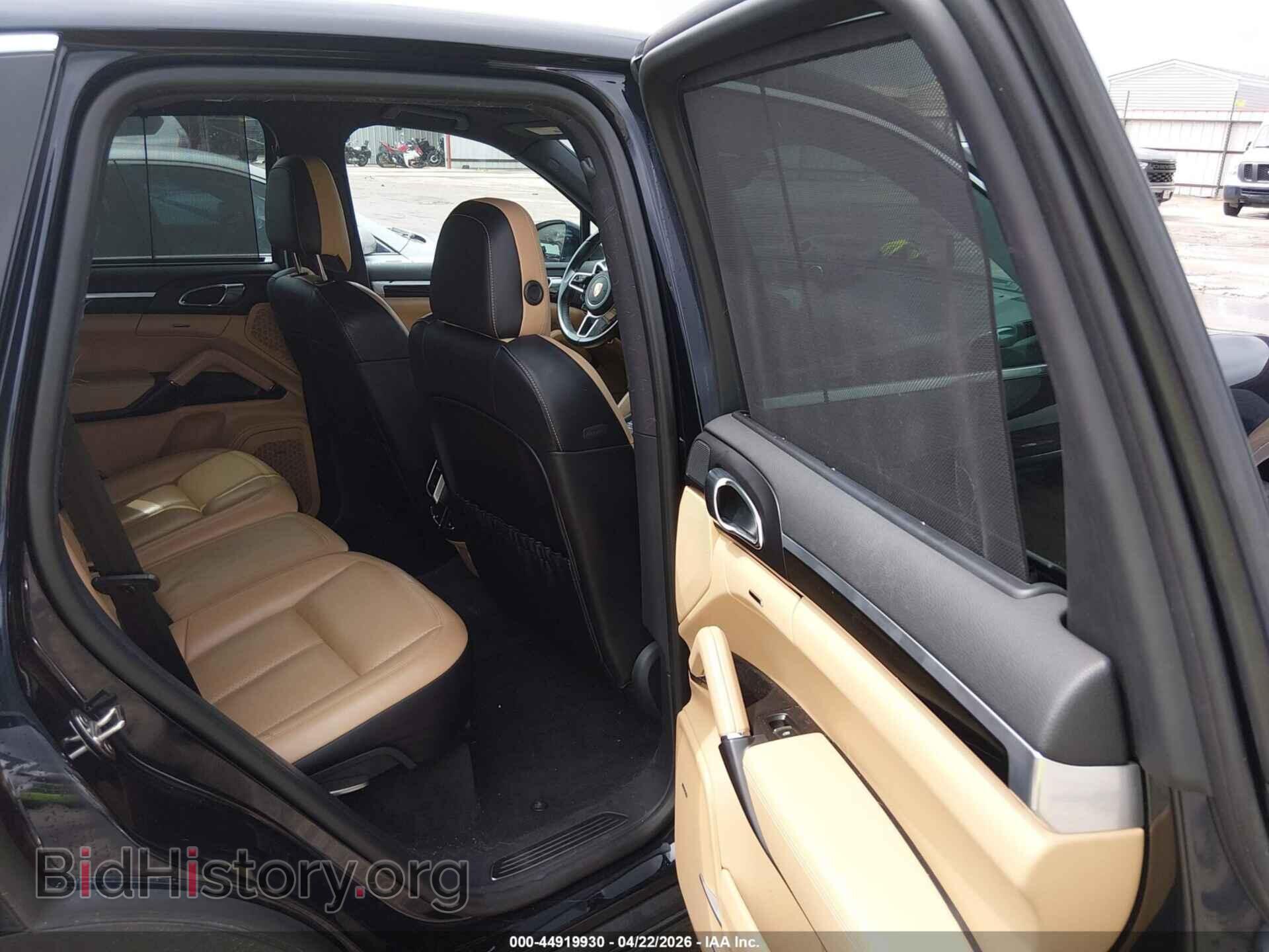 2017 PORSCHE CAYENNE - VIN: WP1AB2A20HLA52618 - Фото 8