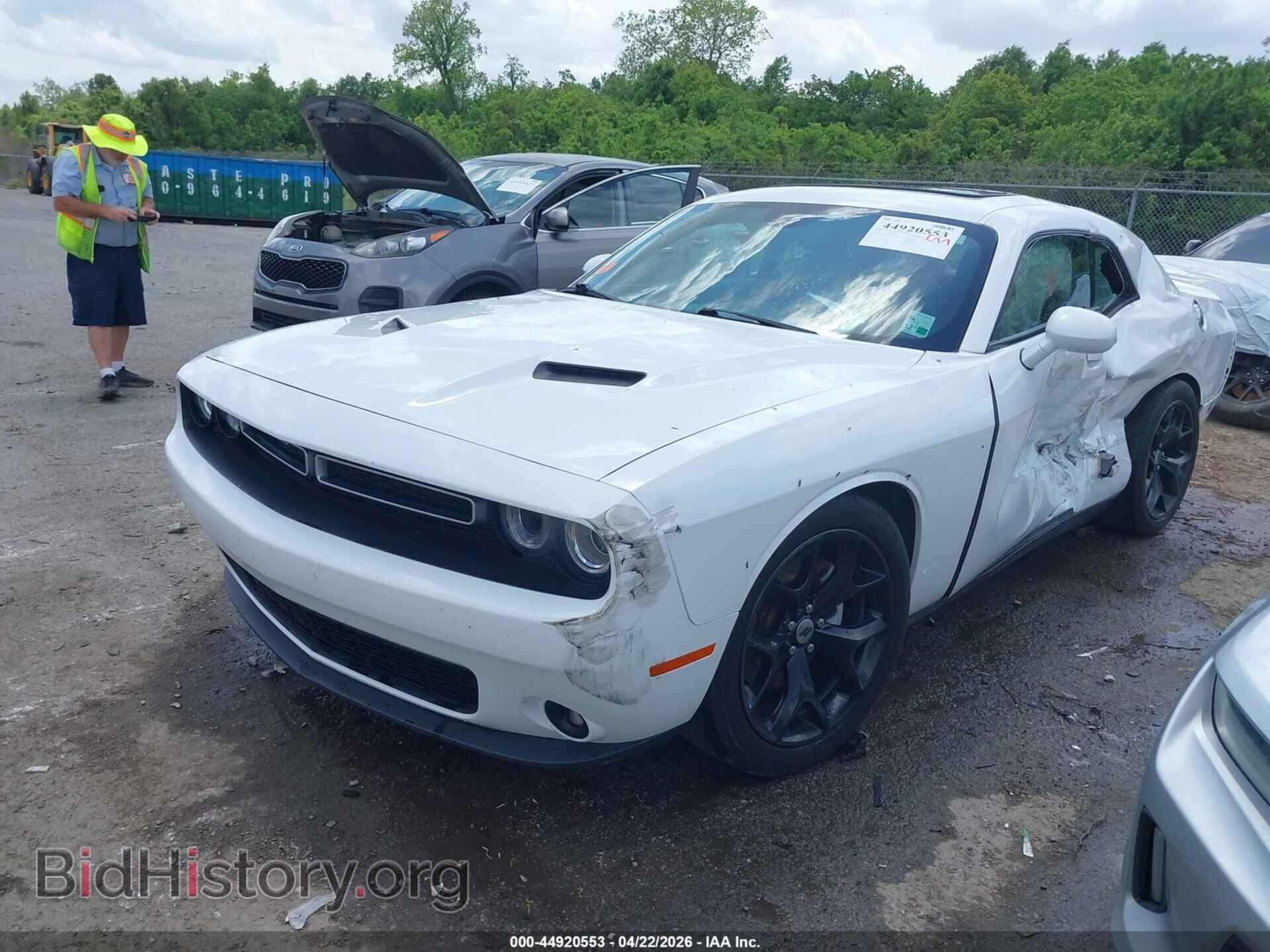 2017 DODGE CHALLENGER - VIN: 2C3CDZAGXHH501412 - Photo 2