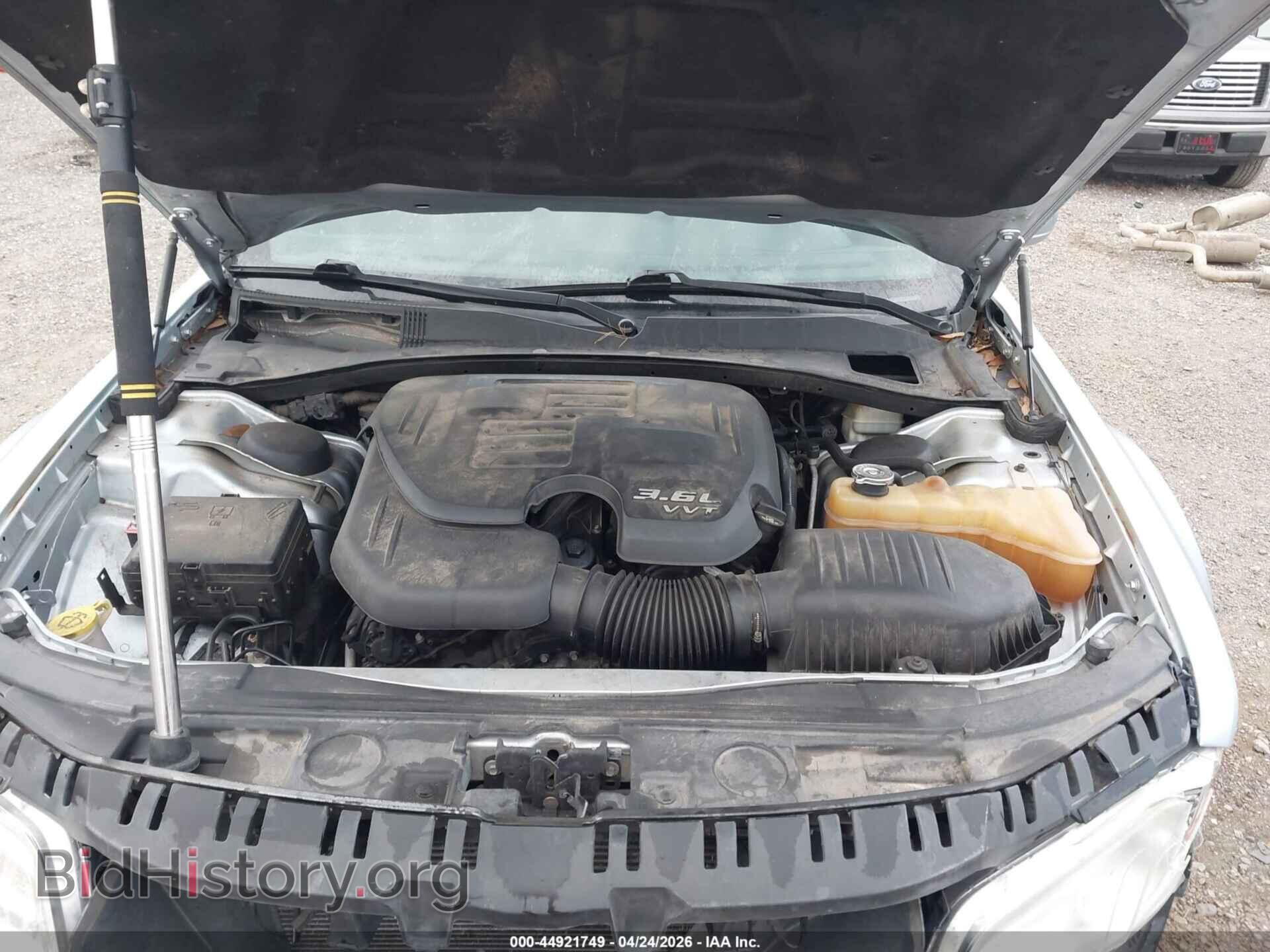 2013 CHRYSLER 300 - VIN: 2C3CCAAG2DH709637 - Фото 10