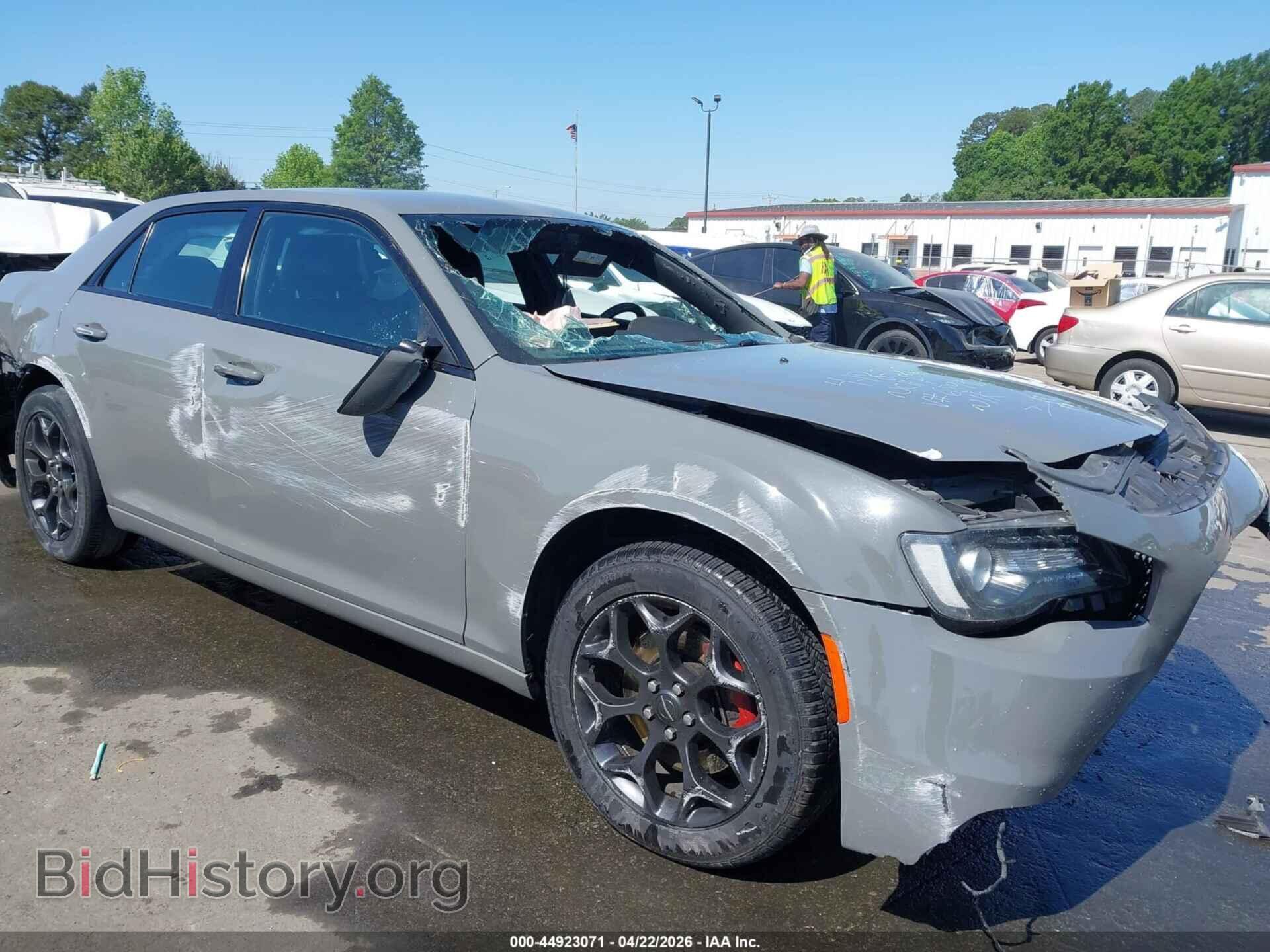 Фотография 2C3CCAGG7KH689924 - CHRYSLER 300 2019