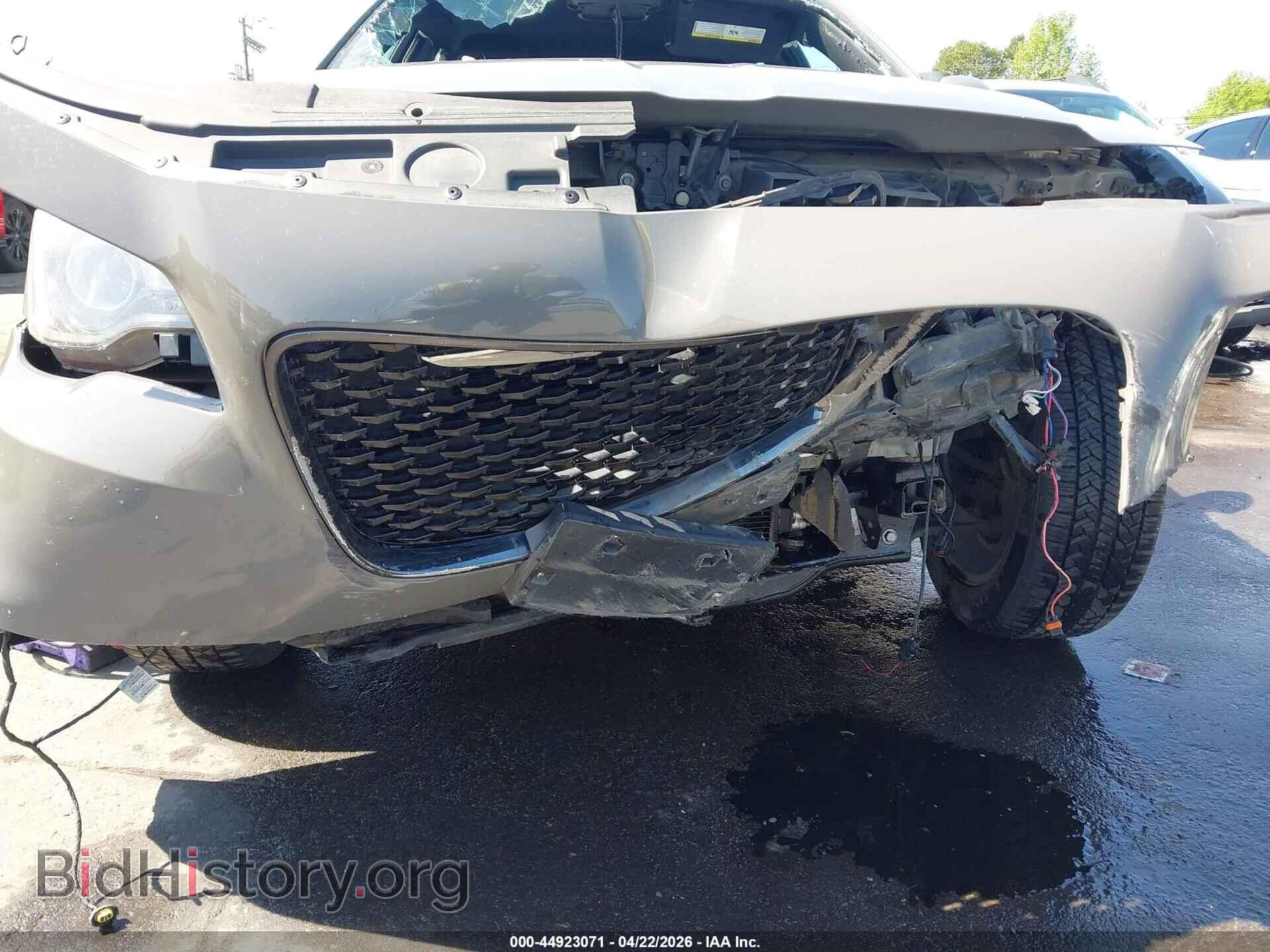 2019 CHRYSLER 300 - VIN: 2C3CCAGG7KH689924 - Photo 6