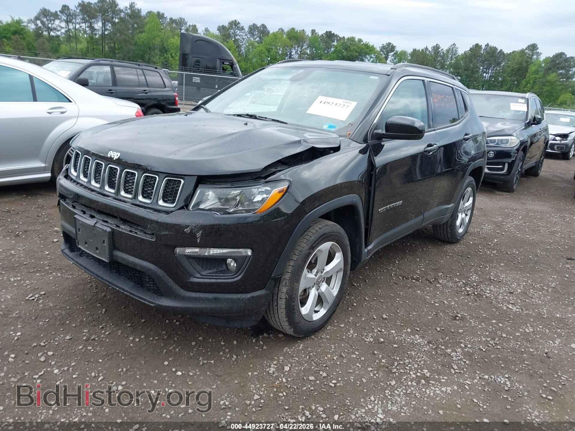 2018 JEEP COMPASS - VIN: 3C4NJDBB2JT400977 - Фото 2