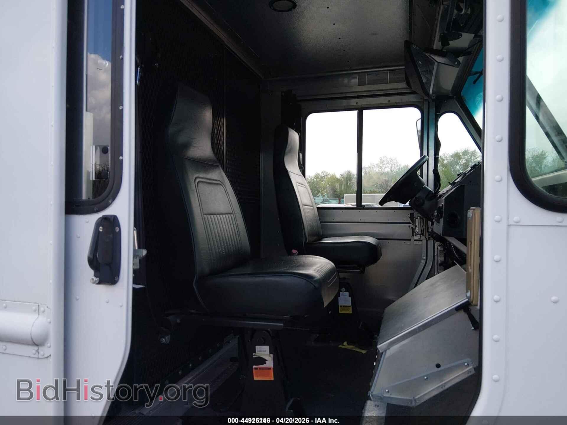 2016 FORD E-350 STRIPPED - VIN: 1FC3E3KL3GDC19318 - Photo 5
