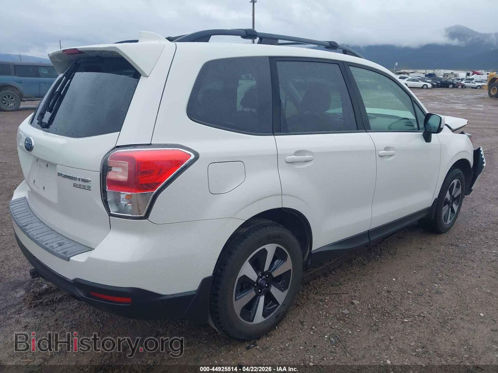 2017 SUBARU FORESTER - VIN: JF2SJAEC0HH582887 - Фото 4