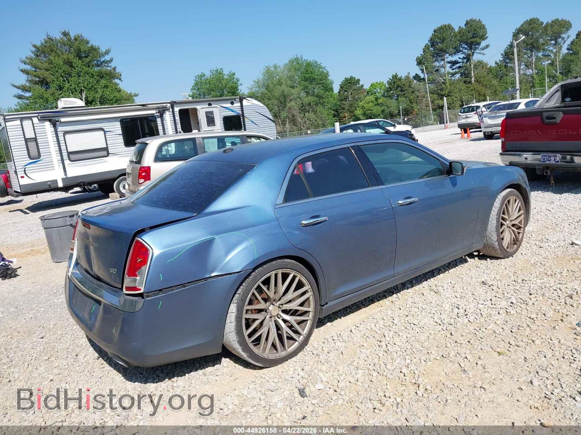 2011 CHRYSLER 300 - VIN: 2C3CA5CG5BH592000 - Фото 4