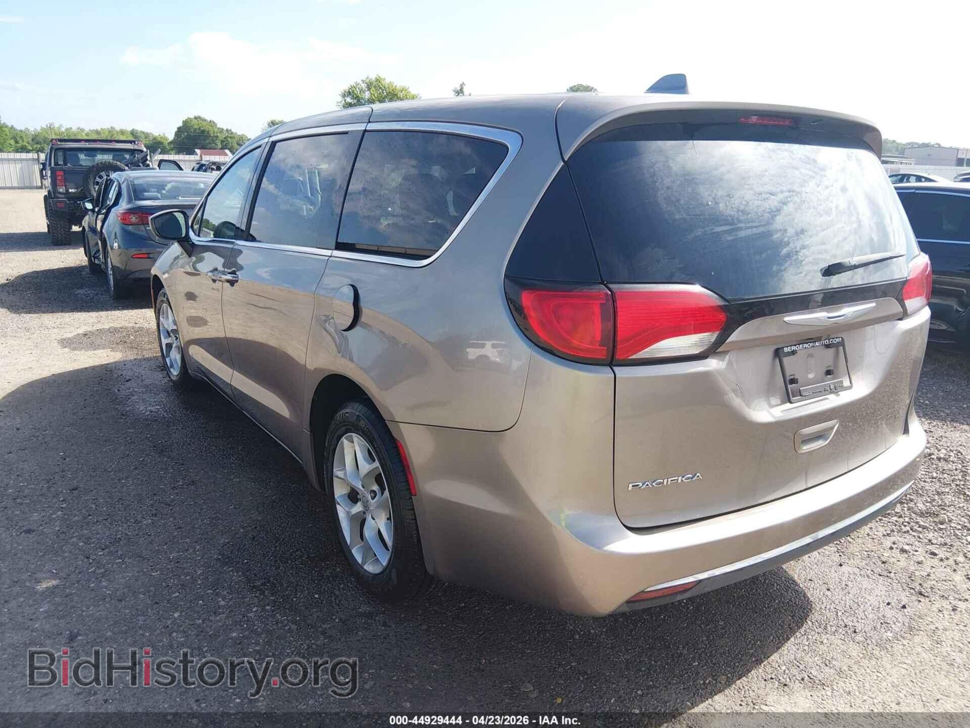 2017 CHRYSLER PACIFICA - VIN: 2C4RC1BG6HR844916 - Фото 3