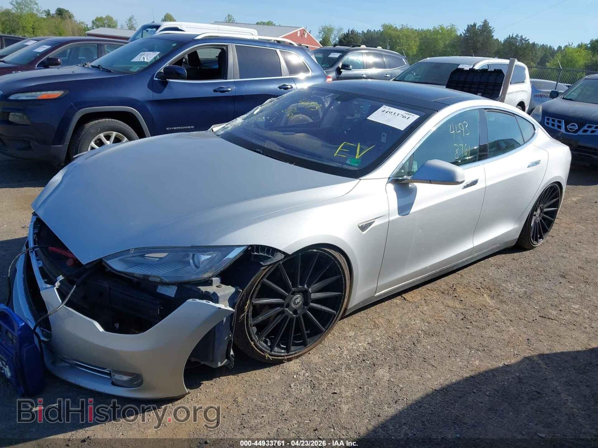 2013 TESLA MODEL S - VIN: 5YJSA1CP6DFP21225 - Фото 2