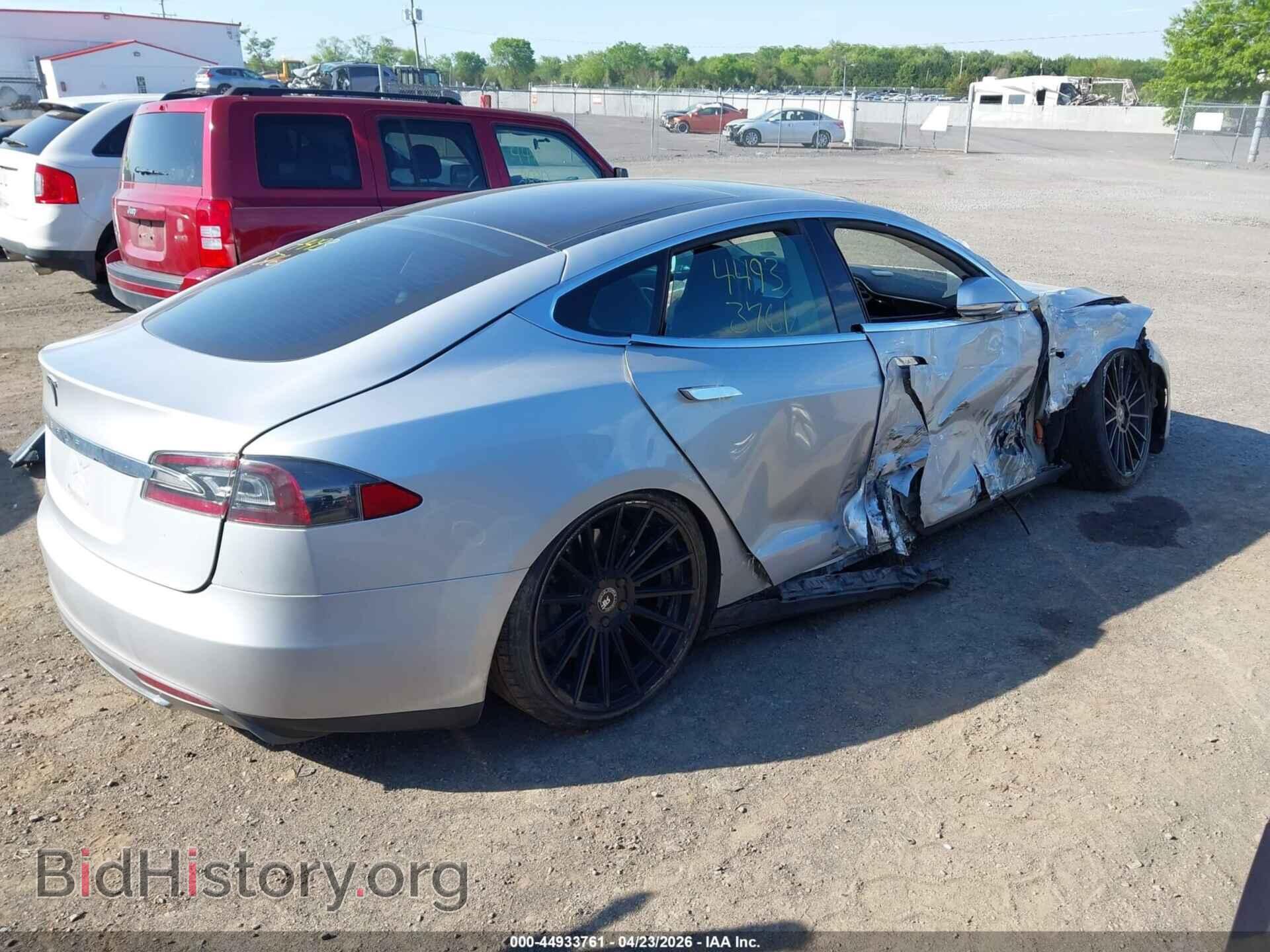 2013 TESLA MODEL S - VIN: 5YJSA1CP6DFP21225 - Фото 4