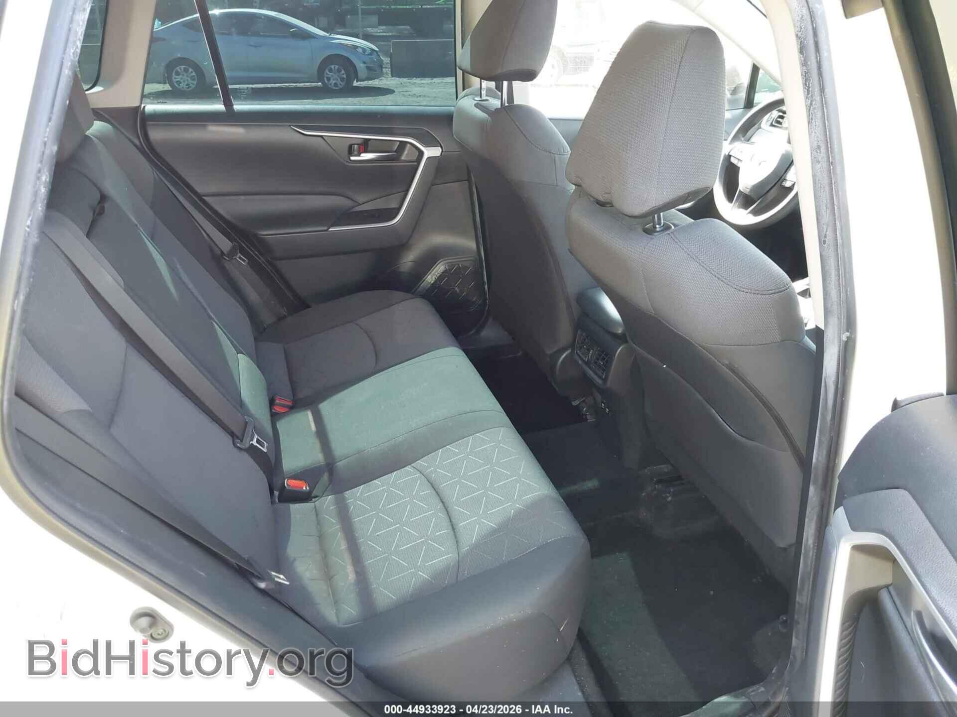 2019 TOYOTA RAV4 - VIN: JTMP1RFV2KD006476 - Photo 8