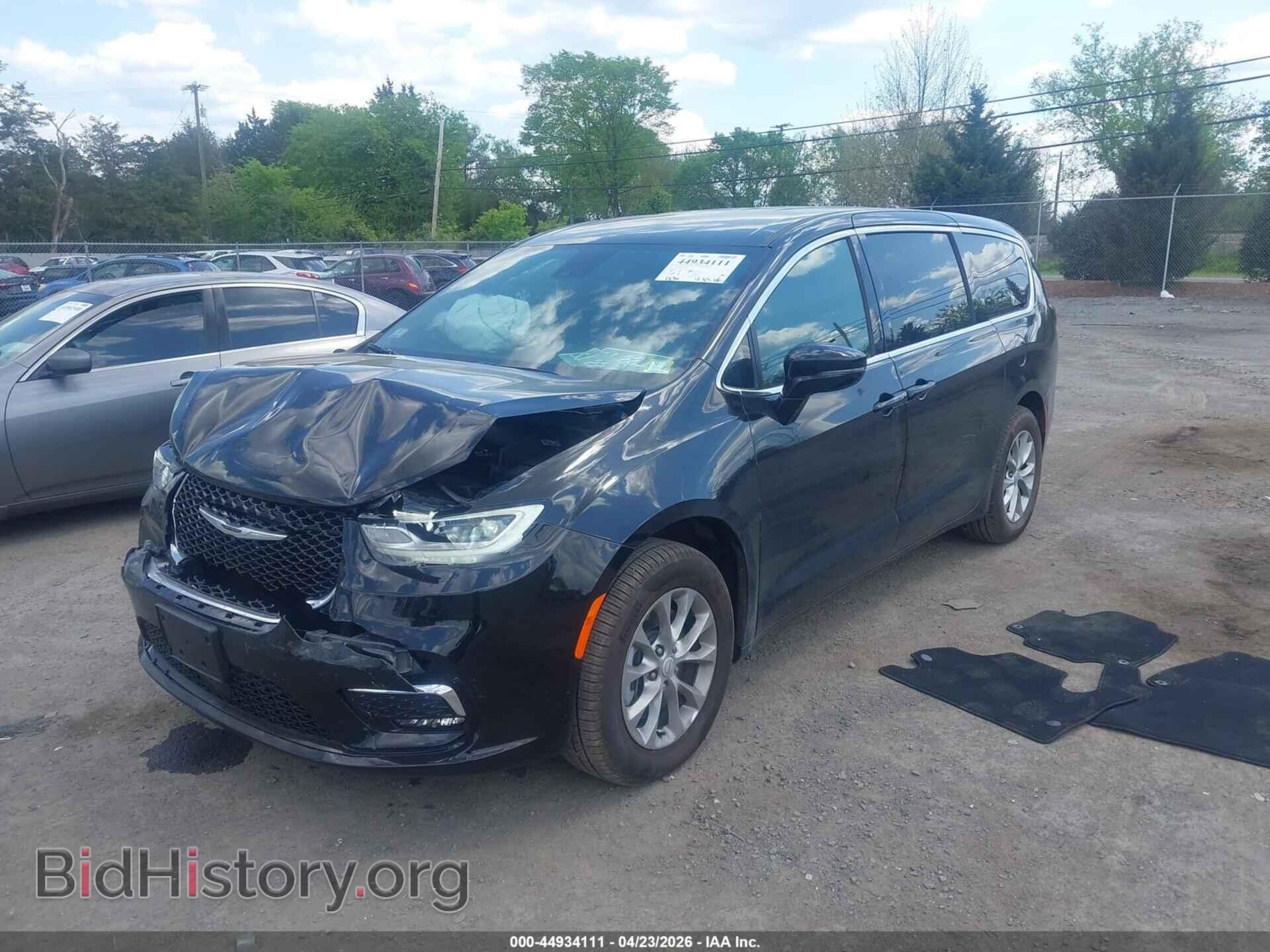 2026 CHRYSLER PACIFICA - VIN: 2C4RC3BG9TR199716 - Photo 2