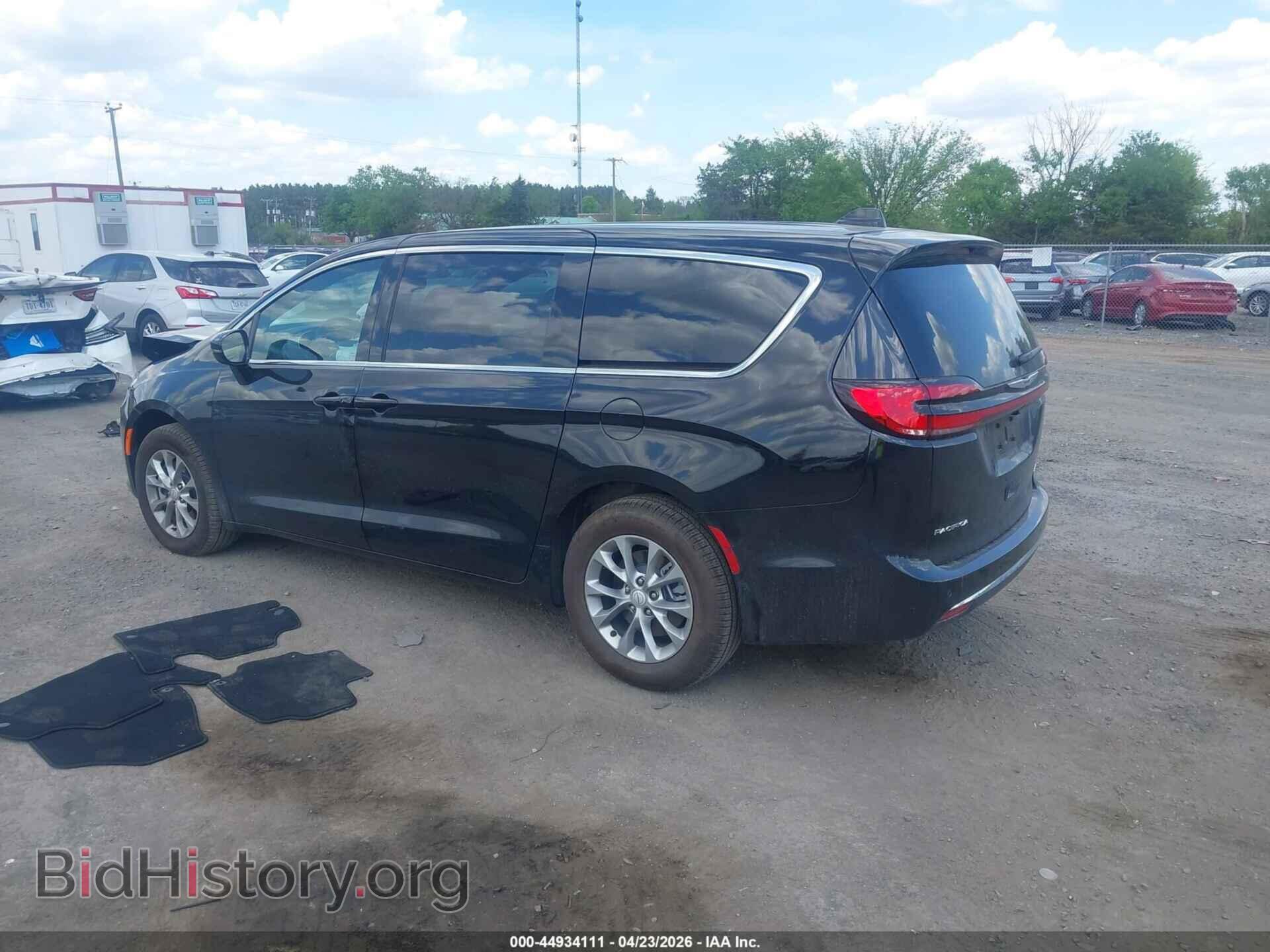 2026 CHRYSLER PACIFICA - VIN: 2C4RC3BG9TR199716 - Photo 3