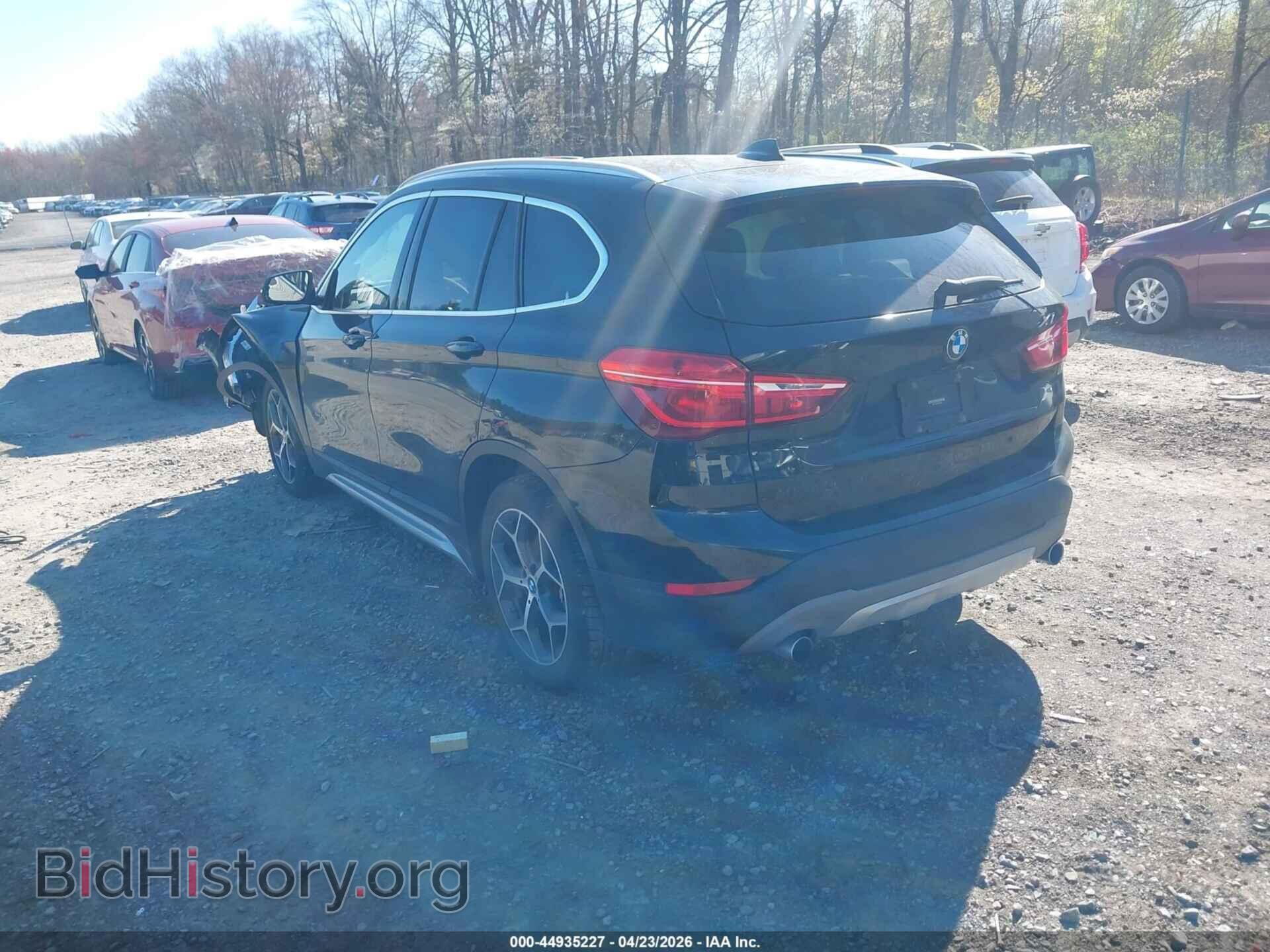 2017 BMW X1 - VIN: WBXHT3C38H5F73685 - Фото 3