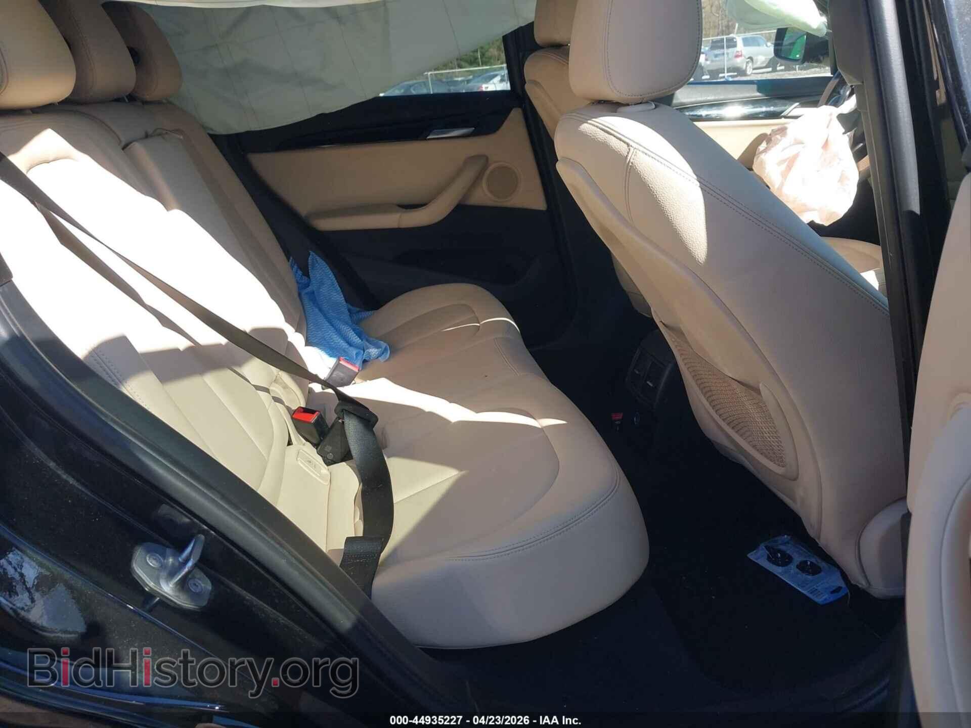 2017 BMW X1 - VIN: WBXHT3C38H5F73685 - Фото 8