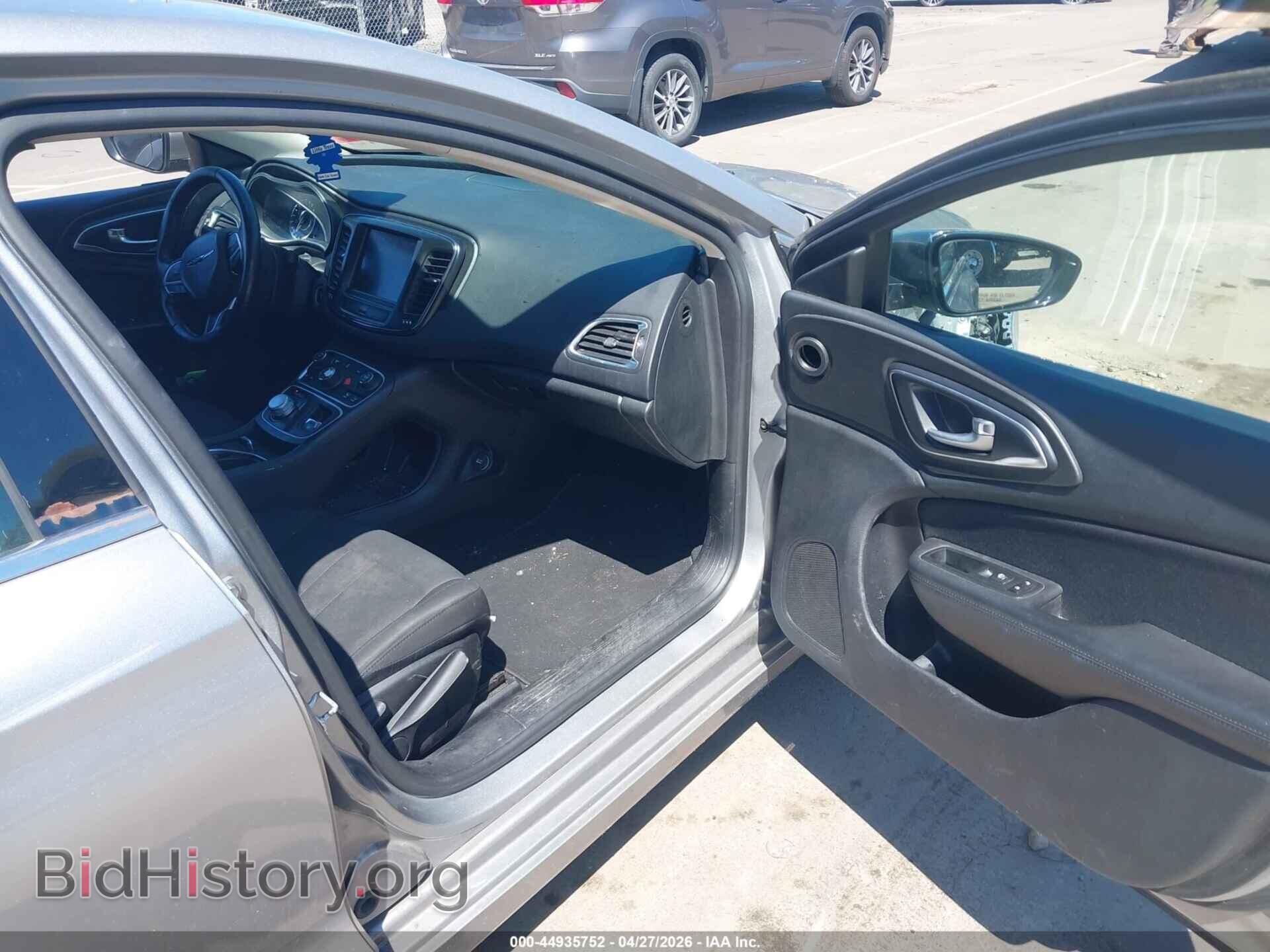 2016 CHRYSLER 200 - VIN: 1C3CCCAB2GN126433 - Photo 5