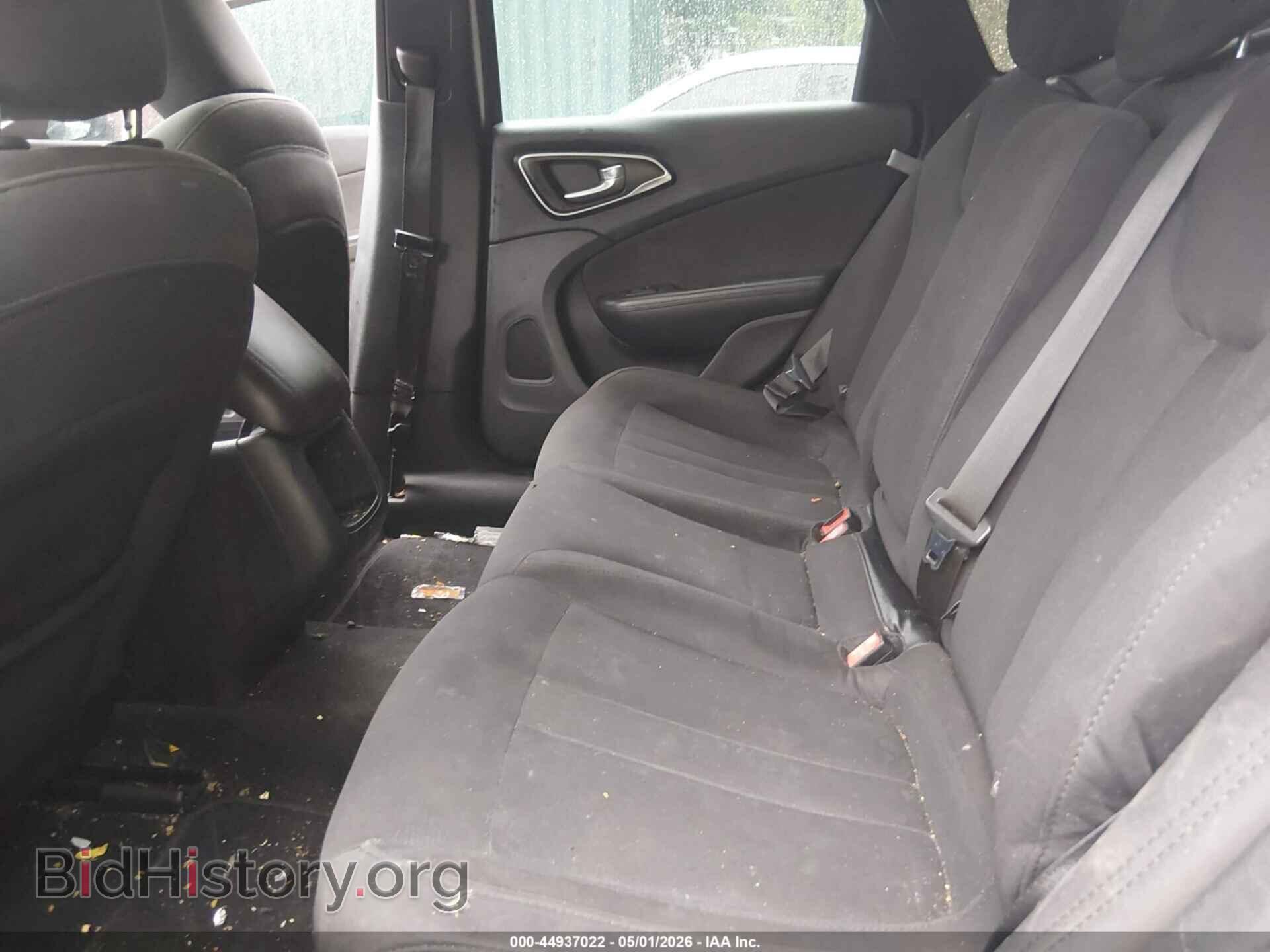 2015 CHRYSLER 200 - VIN: 1C3CCCAB7FN744572 - Фото 8