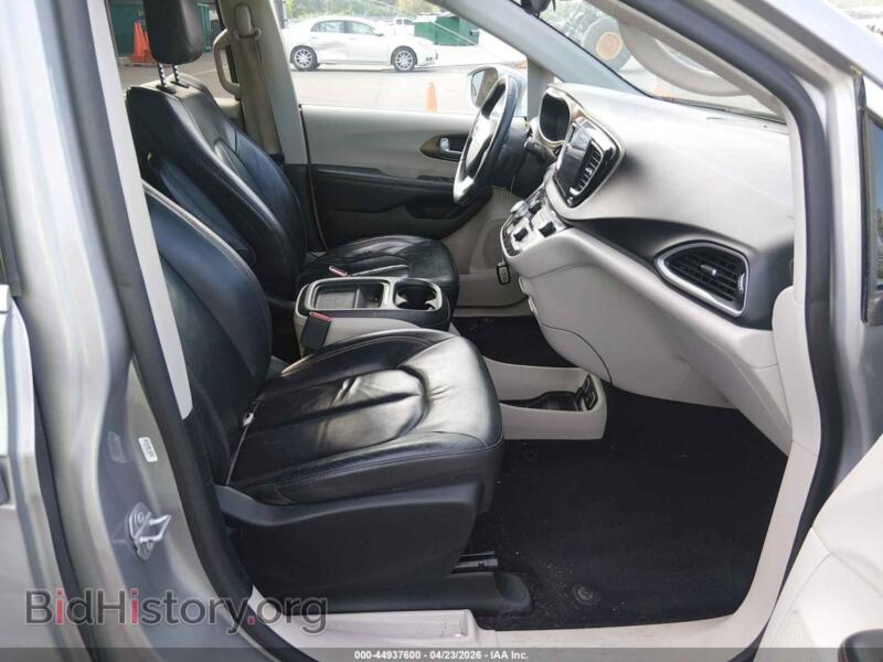 2017 Chrysler PACIFICA (VIN 2C4RC1BG0HR803116) — фото 5 из 16
