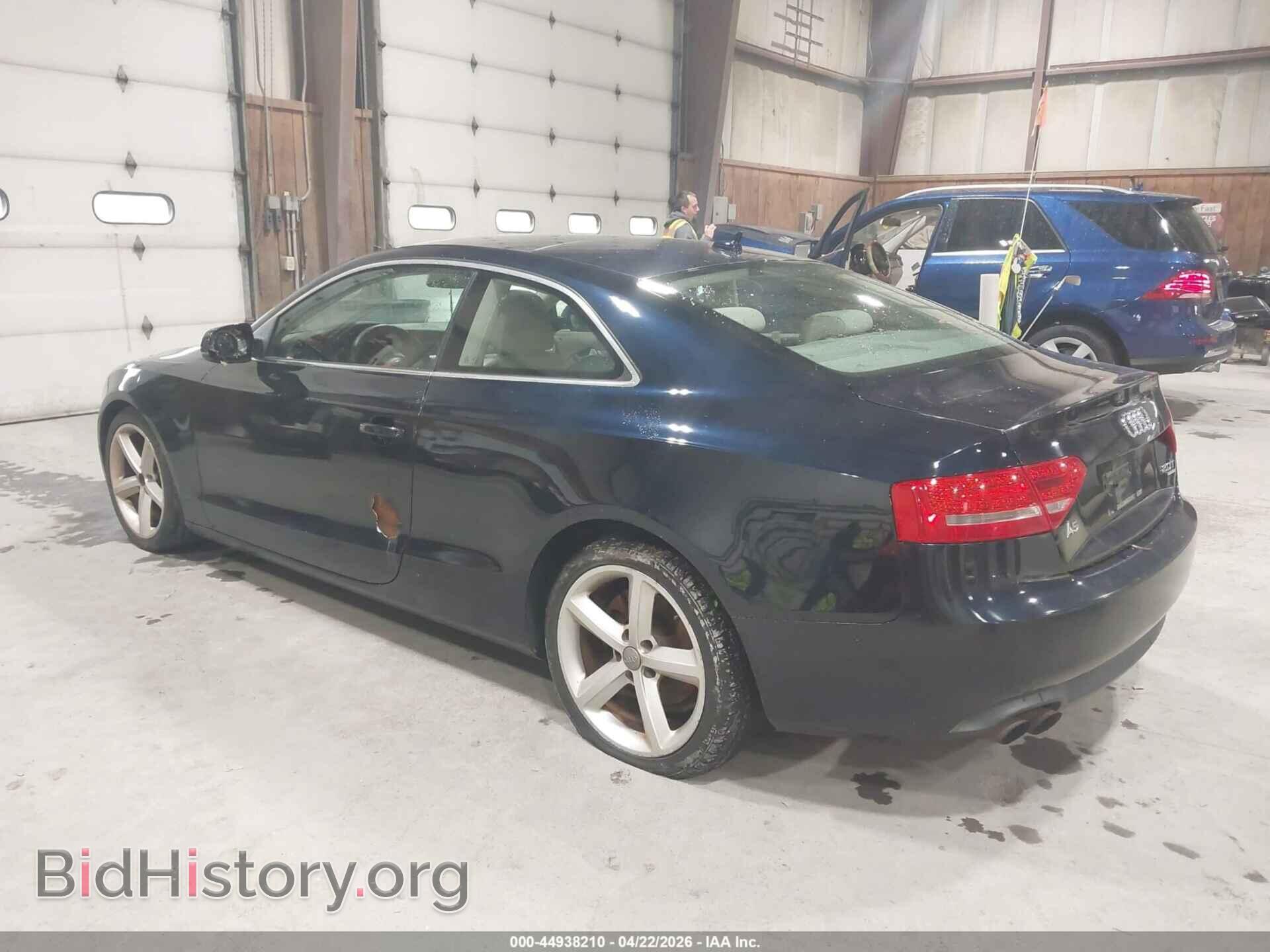 2010 AUDI A5 - VIN: WAULFAFR4AA037567 - Фото 3