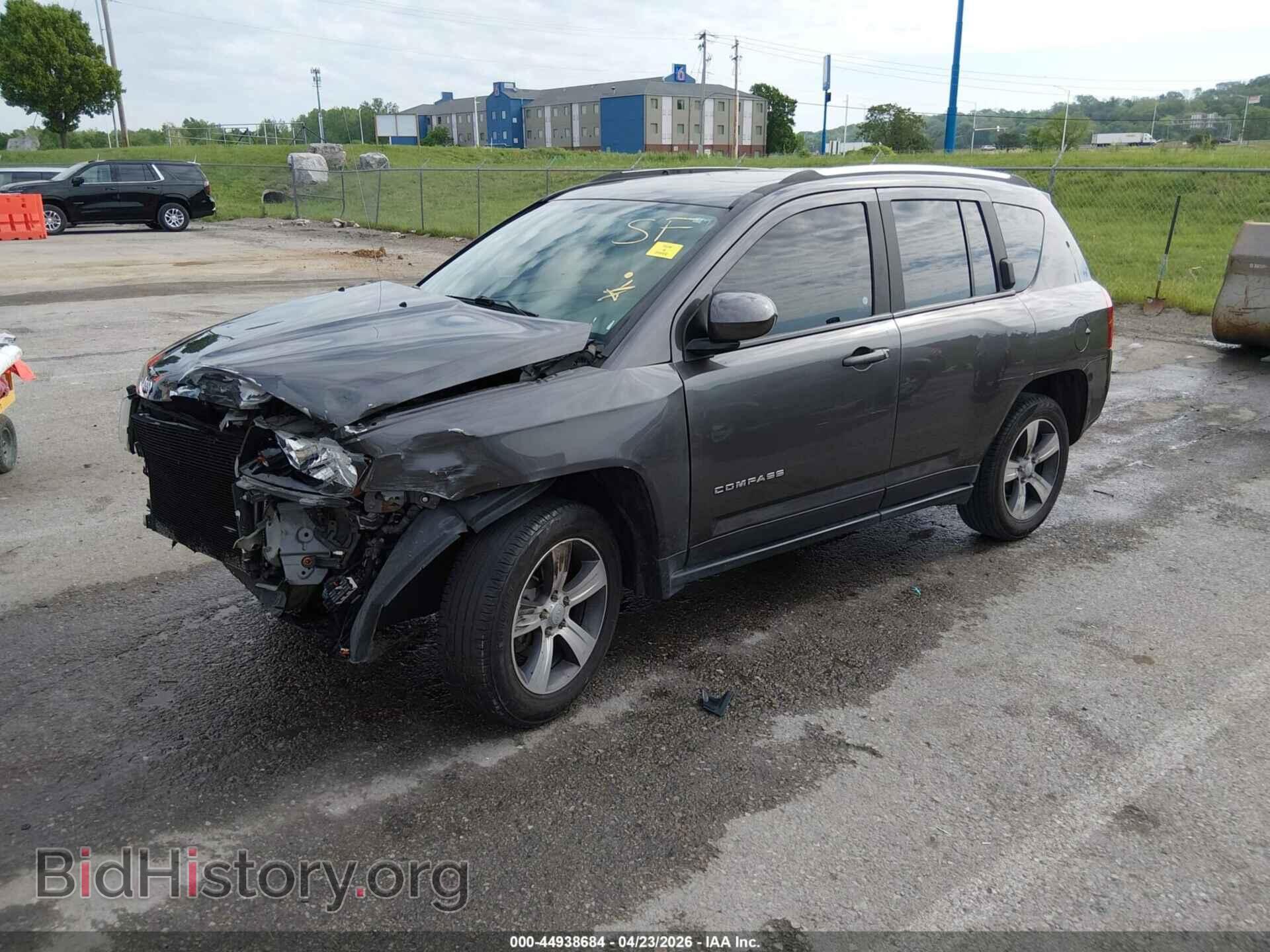 2017 JEEP COMPASS - VIN: 1C4NJCEB0HD199375 - Photo 2