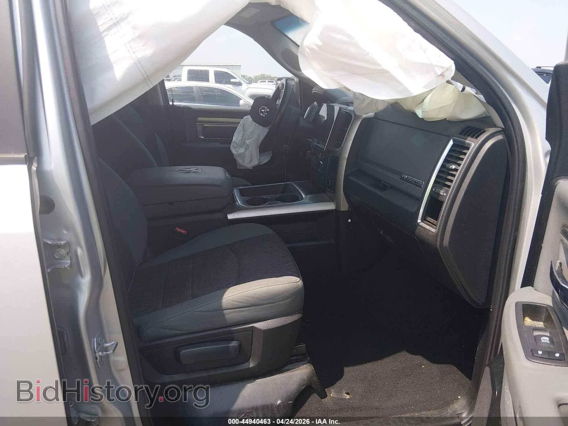 2018 RAM 1500 - VIN: 1C6RR7TT7JS271842 - Фото 5
