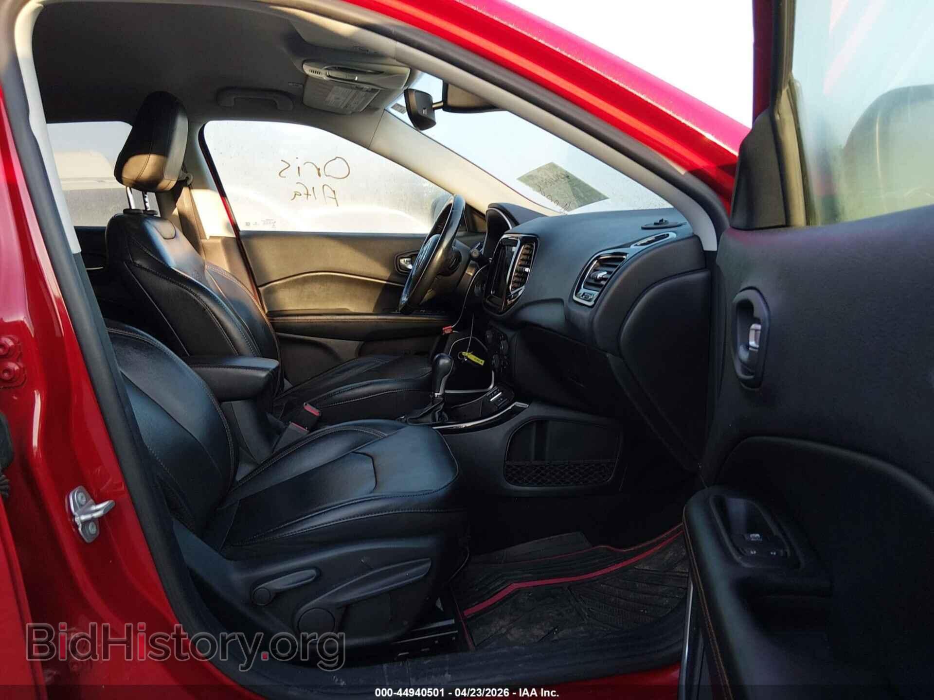 2019 JEEP COMPASS - VIN: 3C4NJCCB1KT663018 - Фото 5