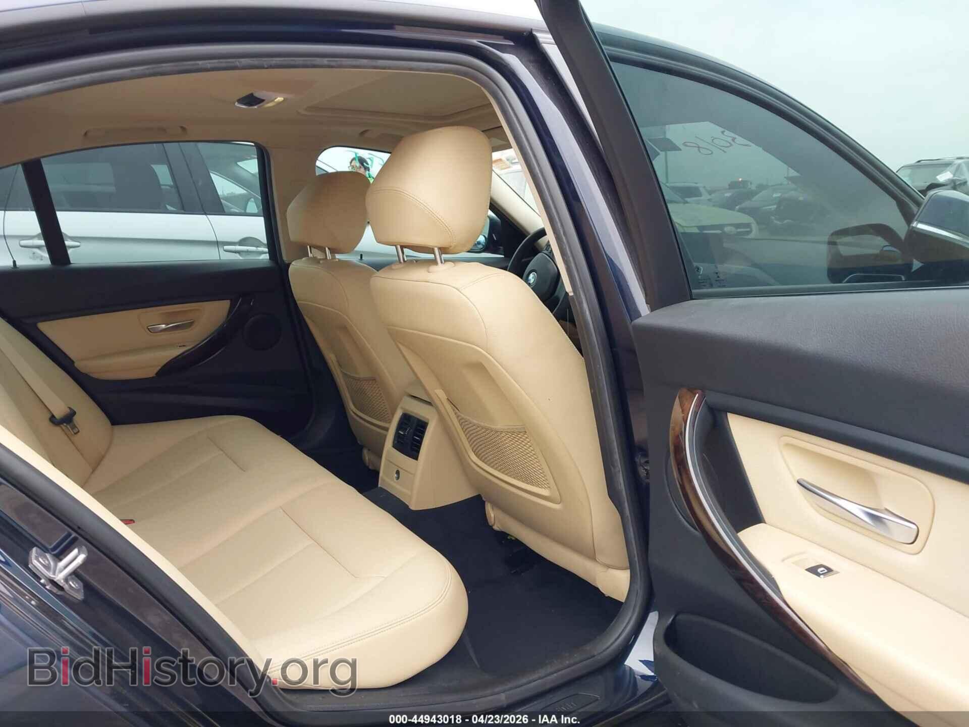 2017 BMW 320I - VIN: WBA8E1G54HNU12638 - Фото 8