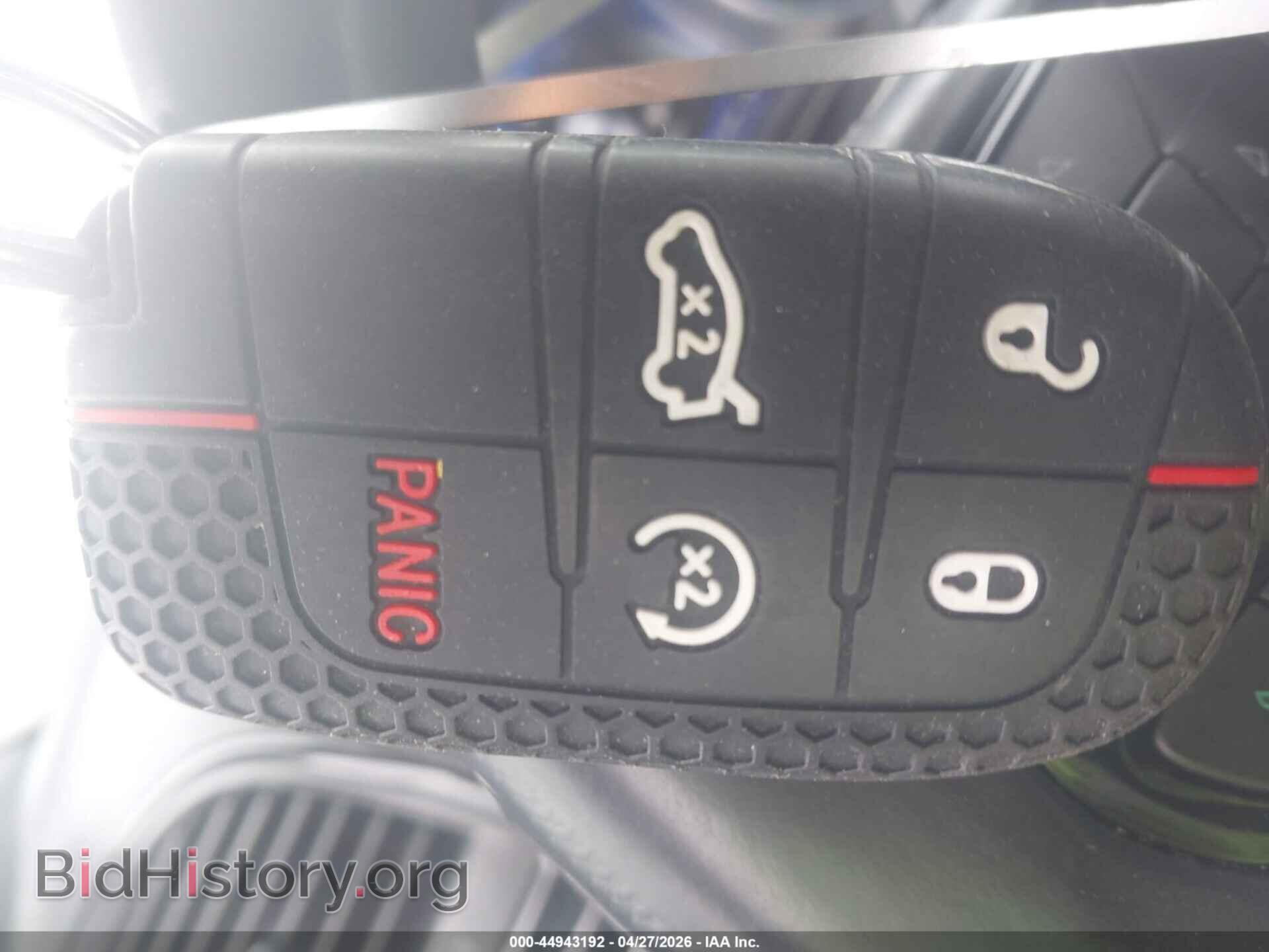 2021 CHRYSLER 300 - VIN: 2C3CCABG0MH634287 - Фото 11