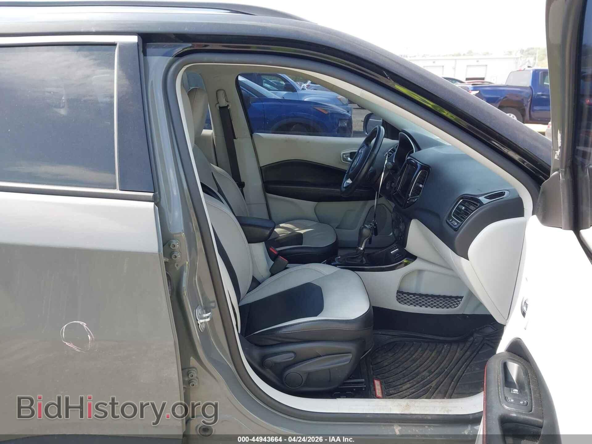 2019 JEEP COMPASS - VIN: 3C4NJCCB9KT769281 - Фото 5