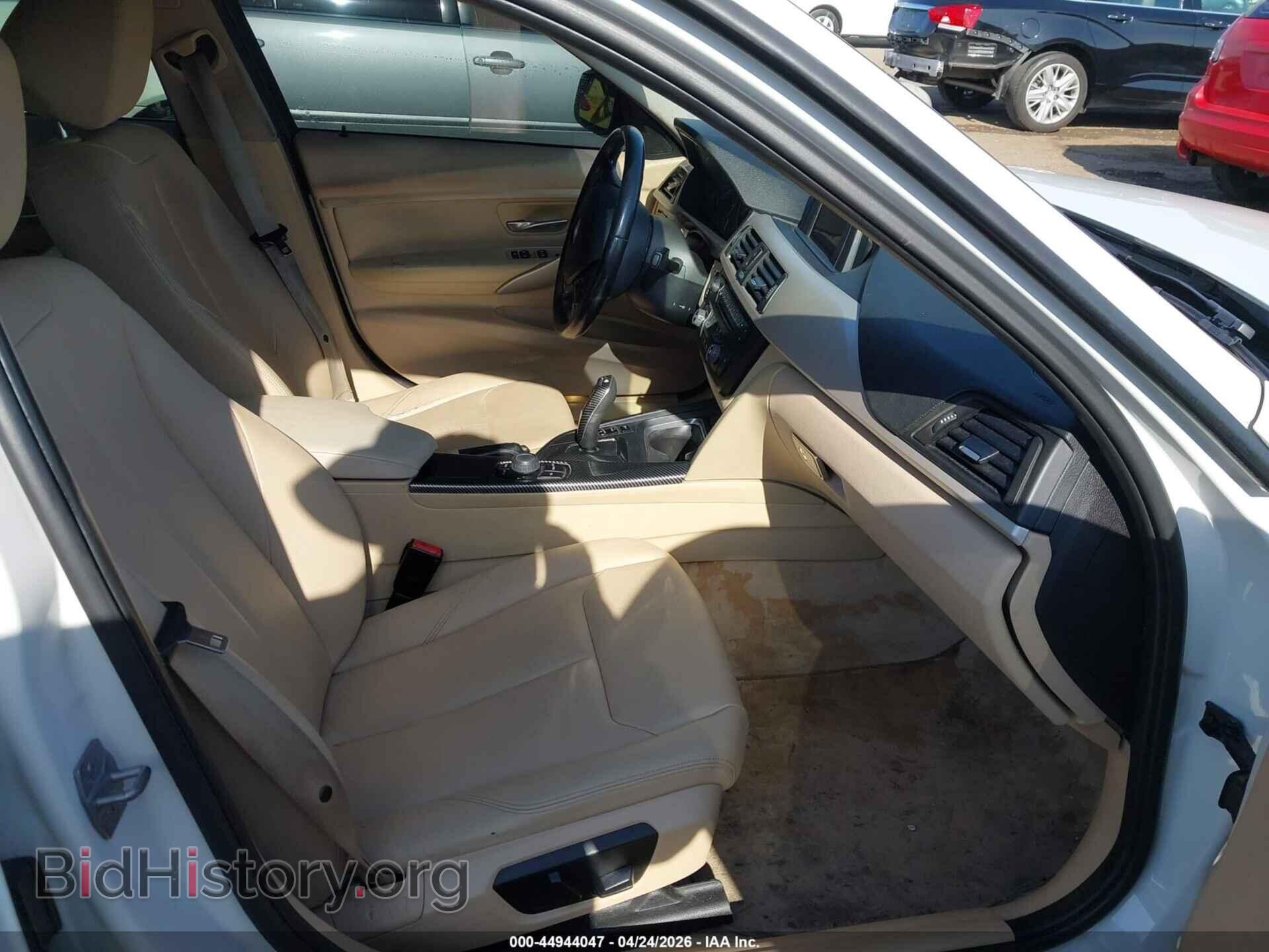 2014 BMW 320I - VIN: WBA3C3C53EP660932 - Фото 5