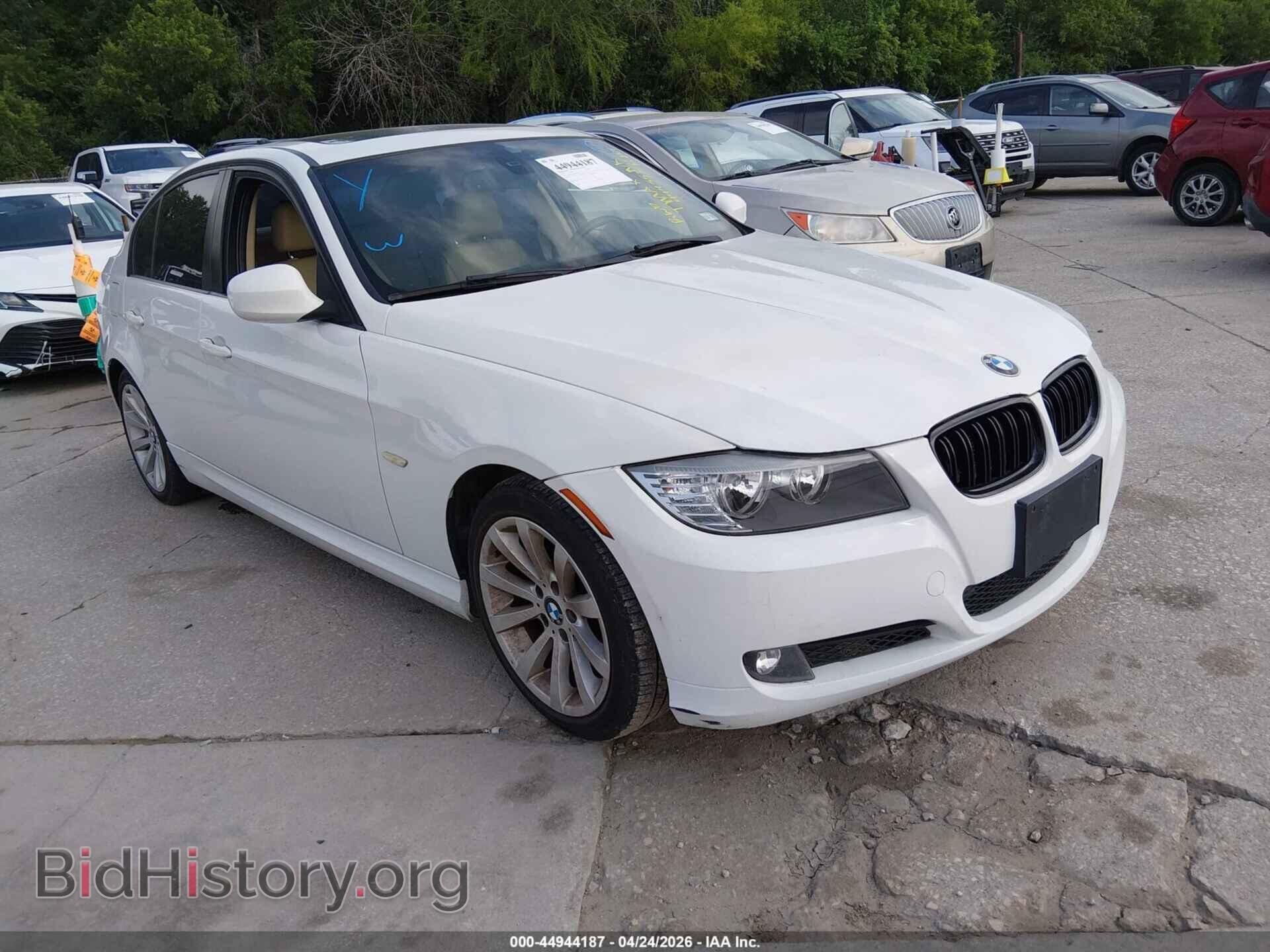 Photo WBAPH5C54BA444553 - BMW 328I 2011