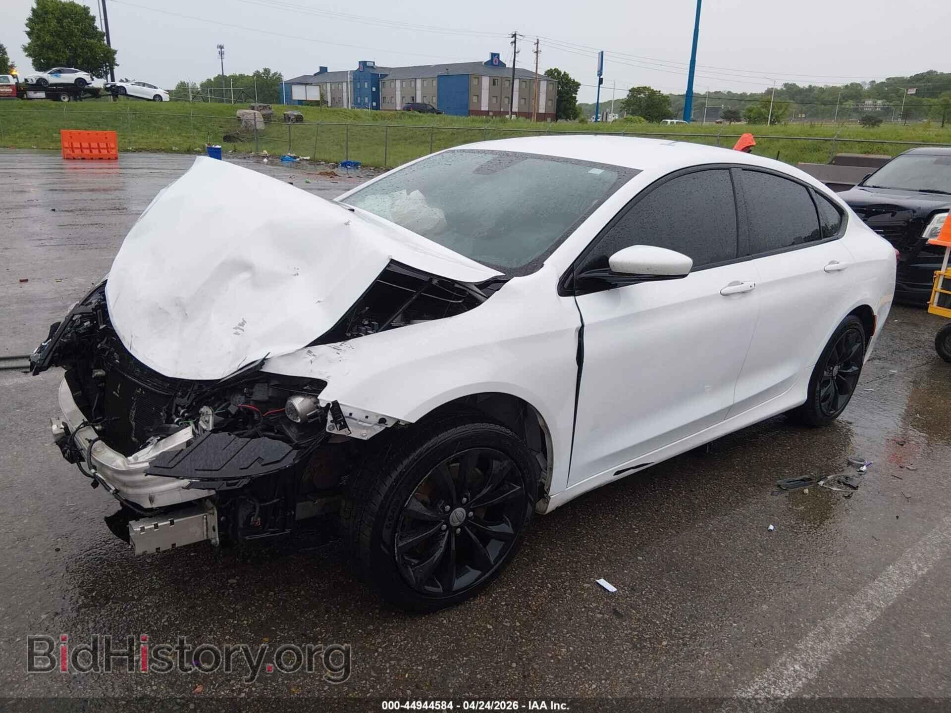 2015 CHRYSLER 200 - VIN: 1C3CCCBG6FN522230 - Фото 2