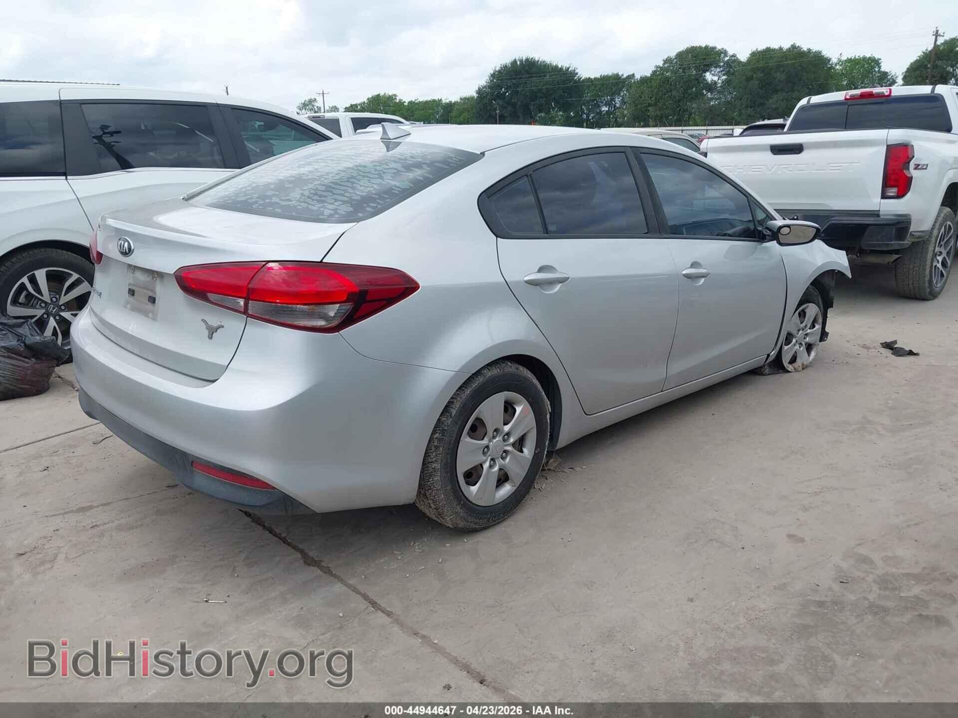 2017 KIA FORTE - VIN: 3KPFK4A71HE141203 - Фото 4