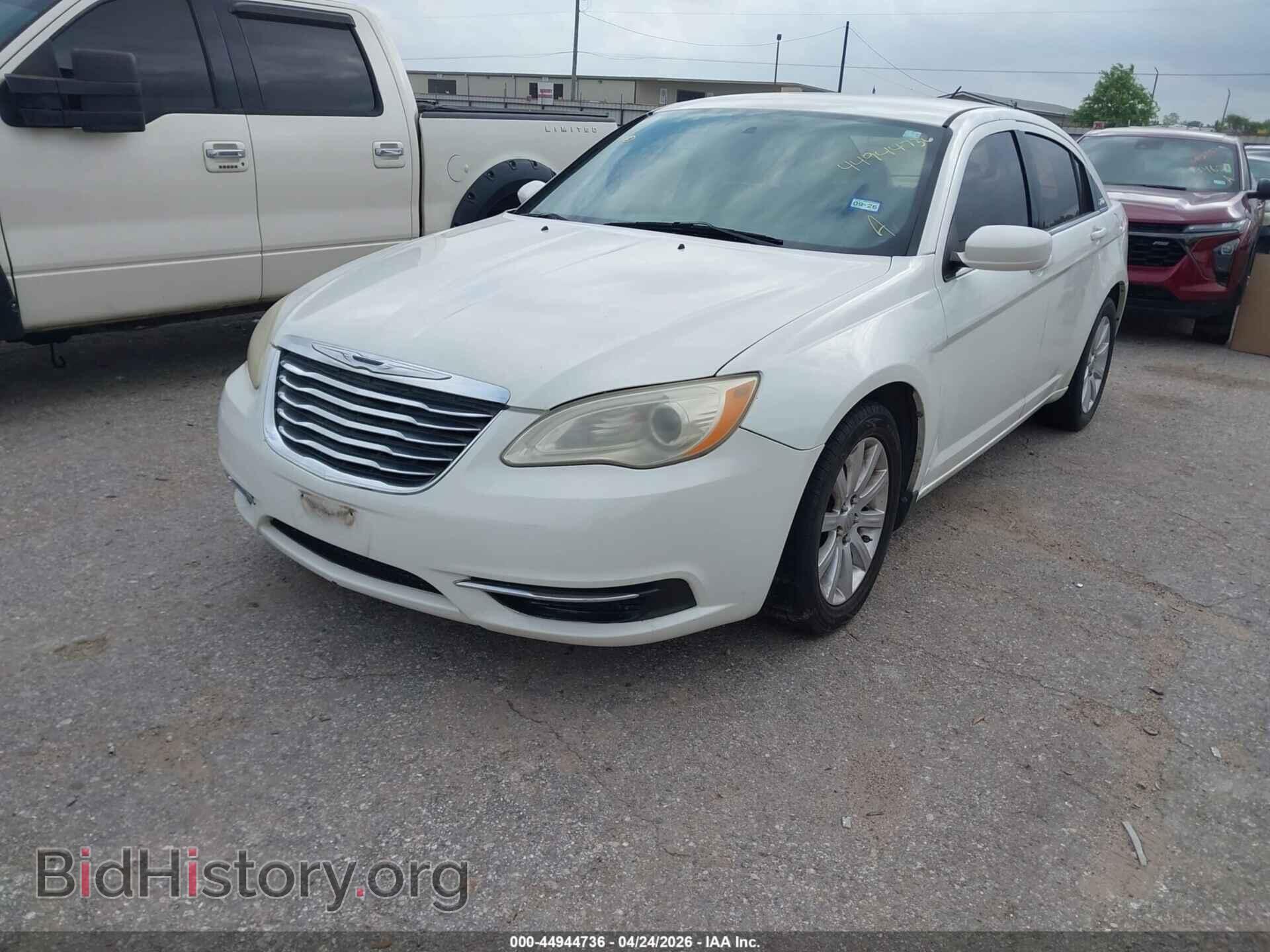 2011 CHRYSLER 200 - VIN: 1C3BC1FG9BN511453 - Фото 2