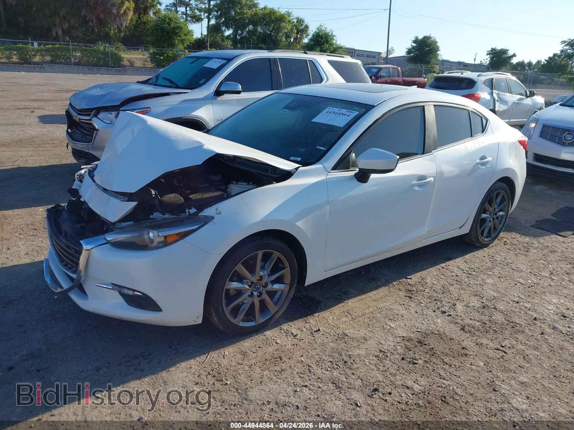 2018 MAZDA MAZDA3 - VIN: 3MZBN1W37JM190389 - Фото 2