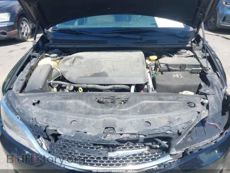 2015 Chrysler 200 (VIN 1C3CCCCG2FN520165) — photo 10 of 16